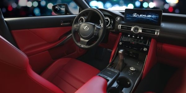 2021 Lexus IS Steering Wheel, Dashboard and Touchscreen