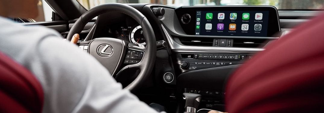2021 Lexus ES Touchscreen Display with Android Auto and Front Passengers