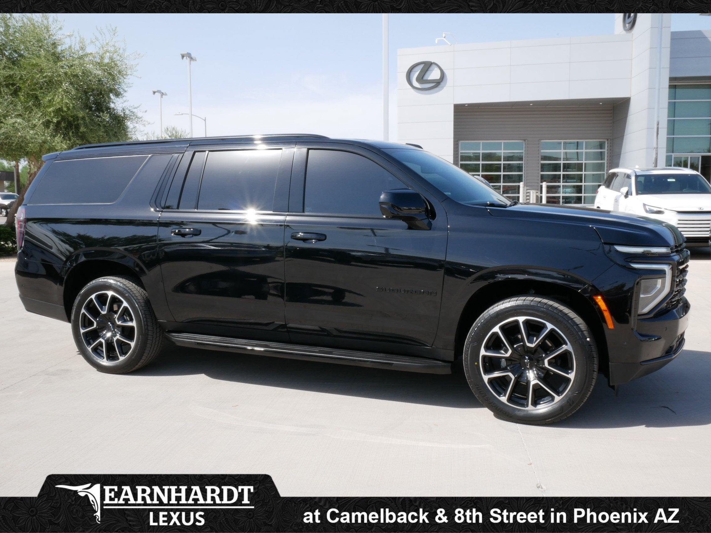 2025 Chevrolet Suburban RST