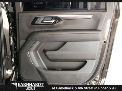 2025 Chevrolet Suburban RST