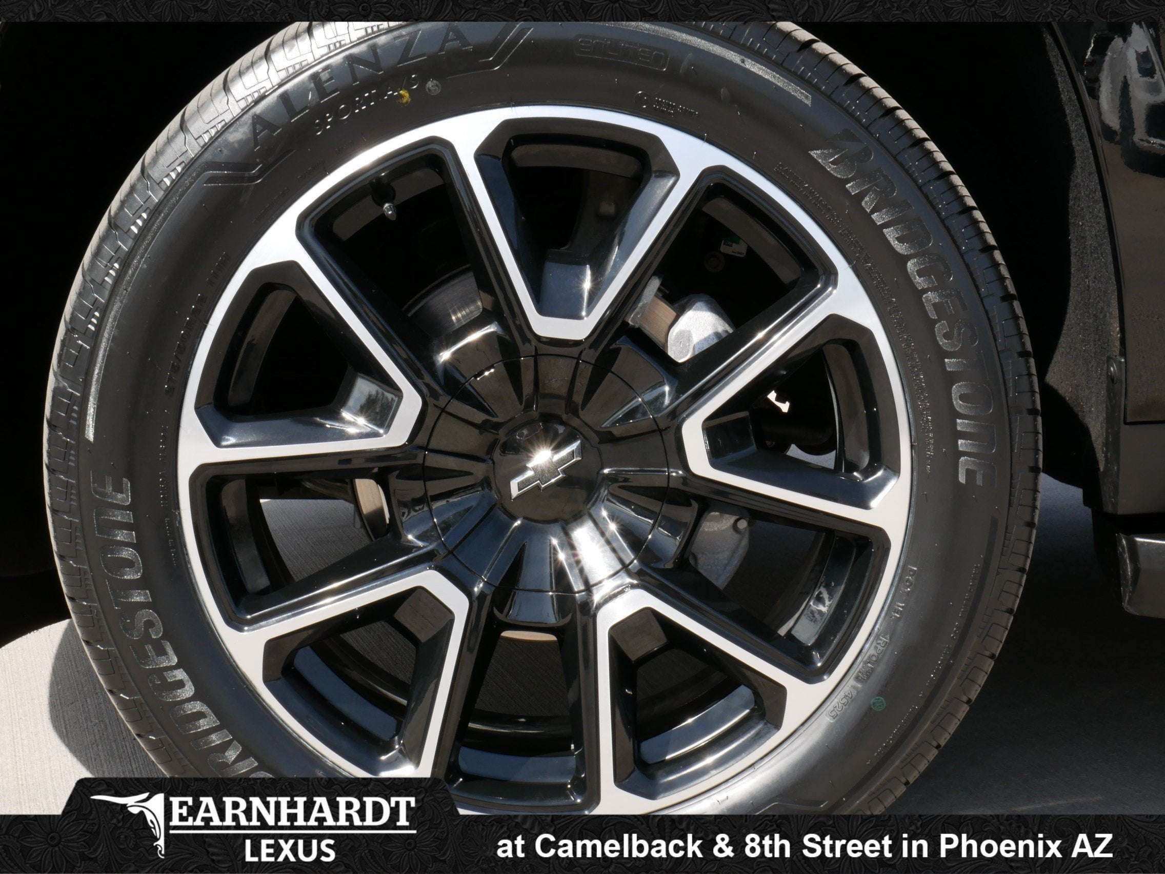 2025 Chevrolet Suburban RST