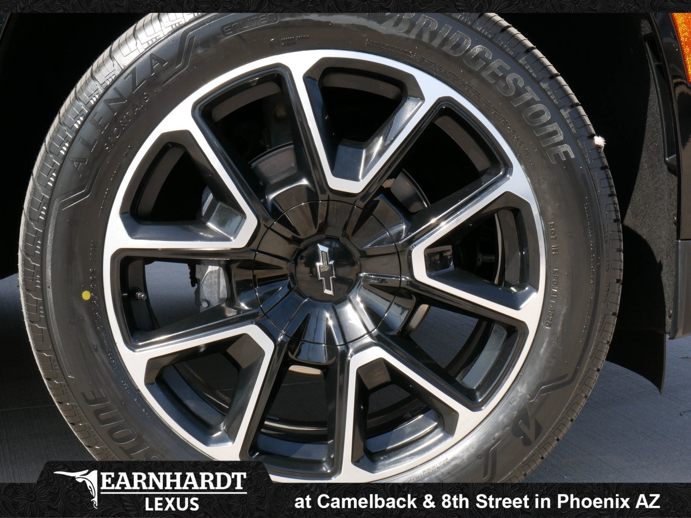 2025 Chevrolet Suburban RST