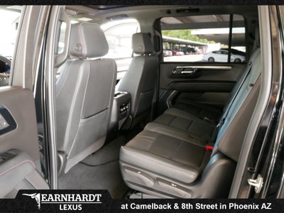 2025 Chevrolet Suburban RST