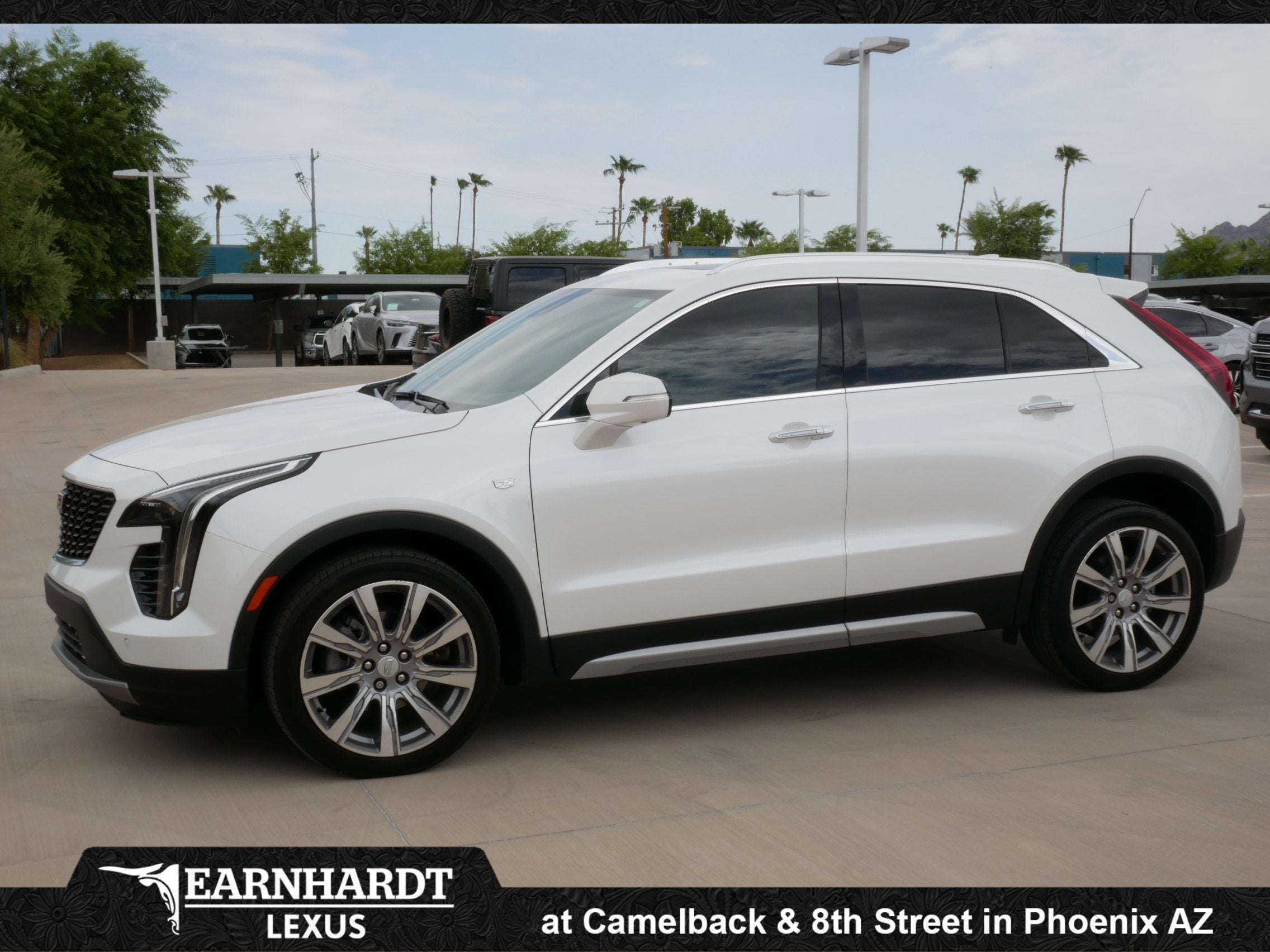 2023 Cadillac XT4 FWD Premium Luxury