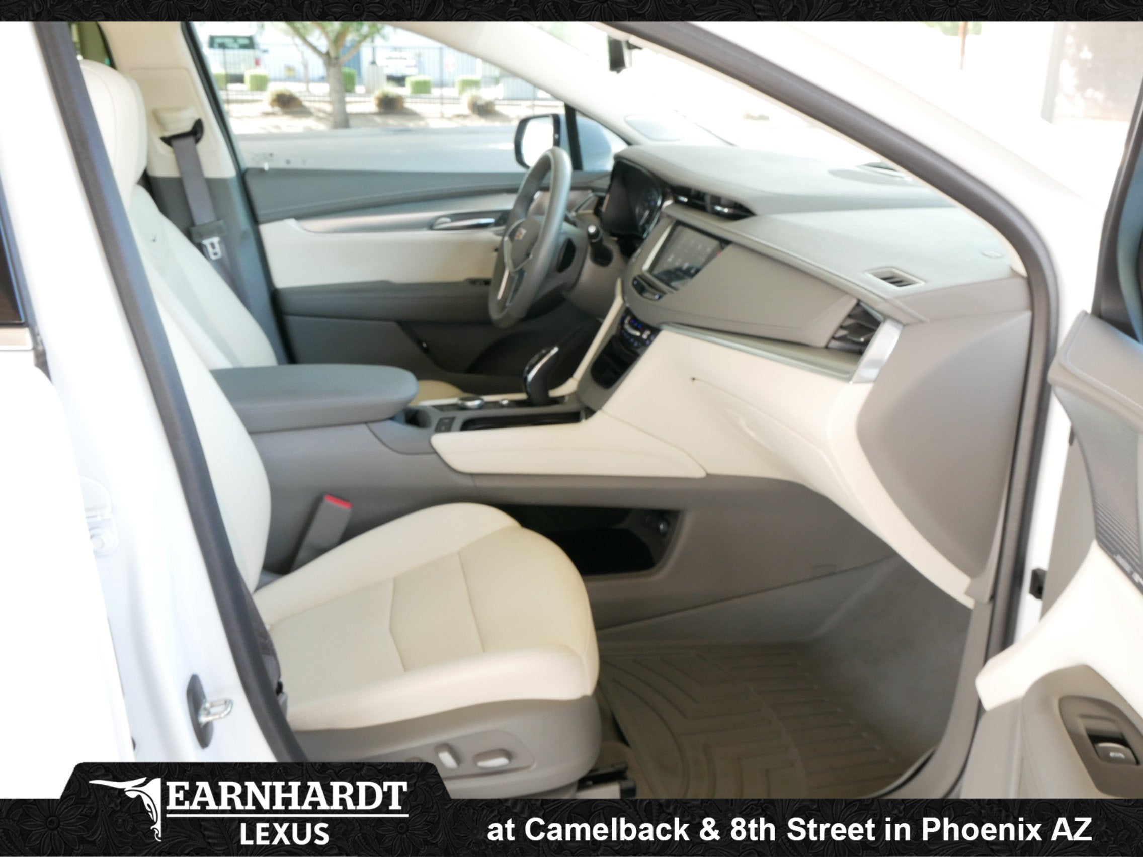2023 Cadillac XT5 FWD Premium Luxury