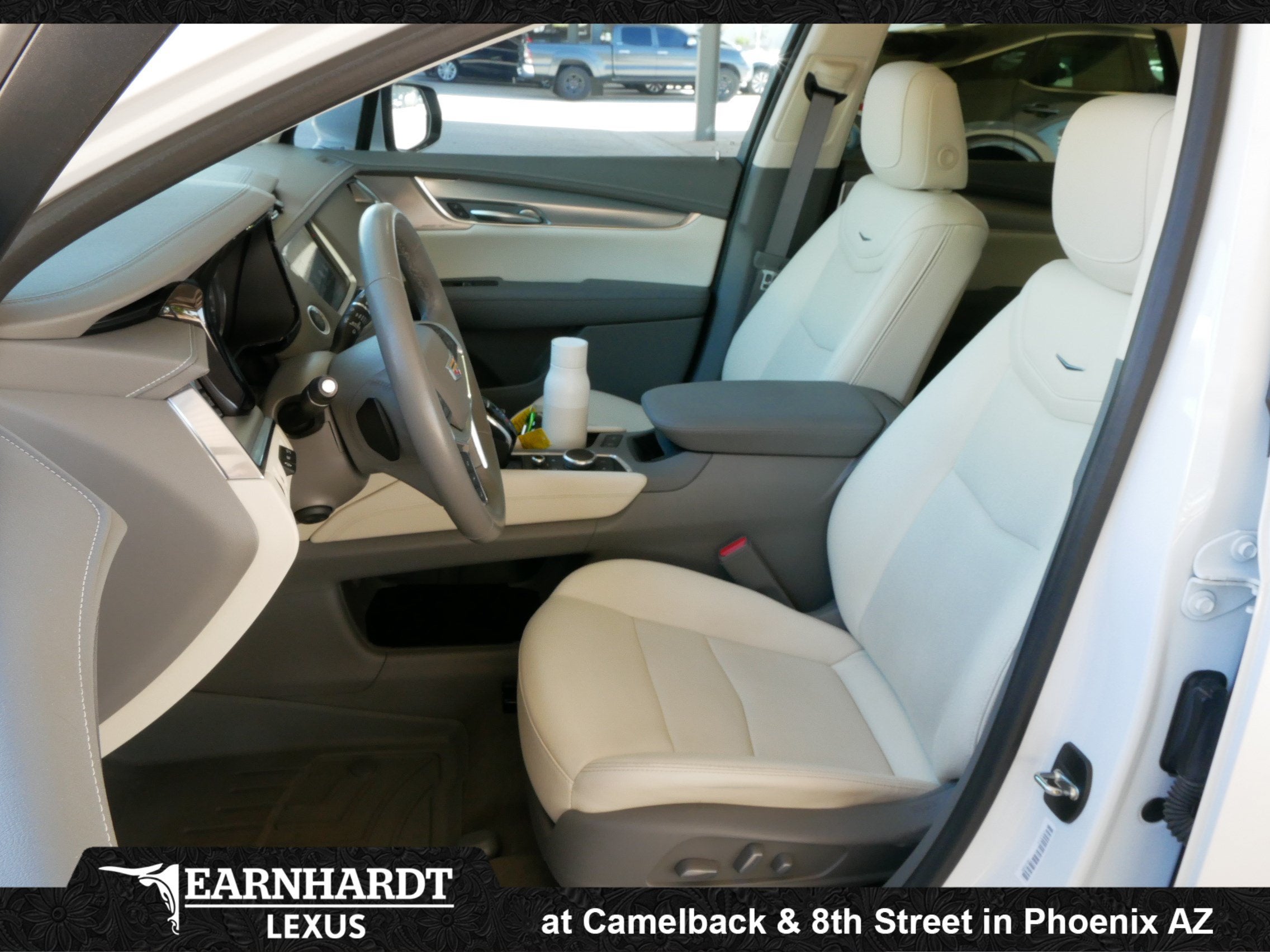 2023 Cadillac XT5 FWD Premium Luxury