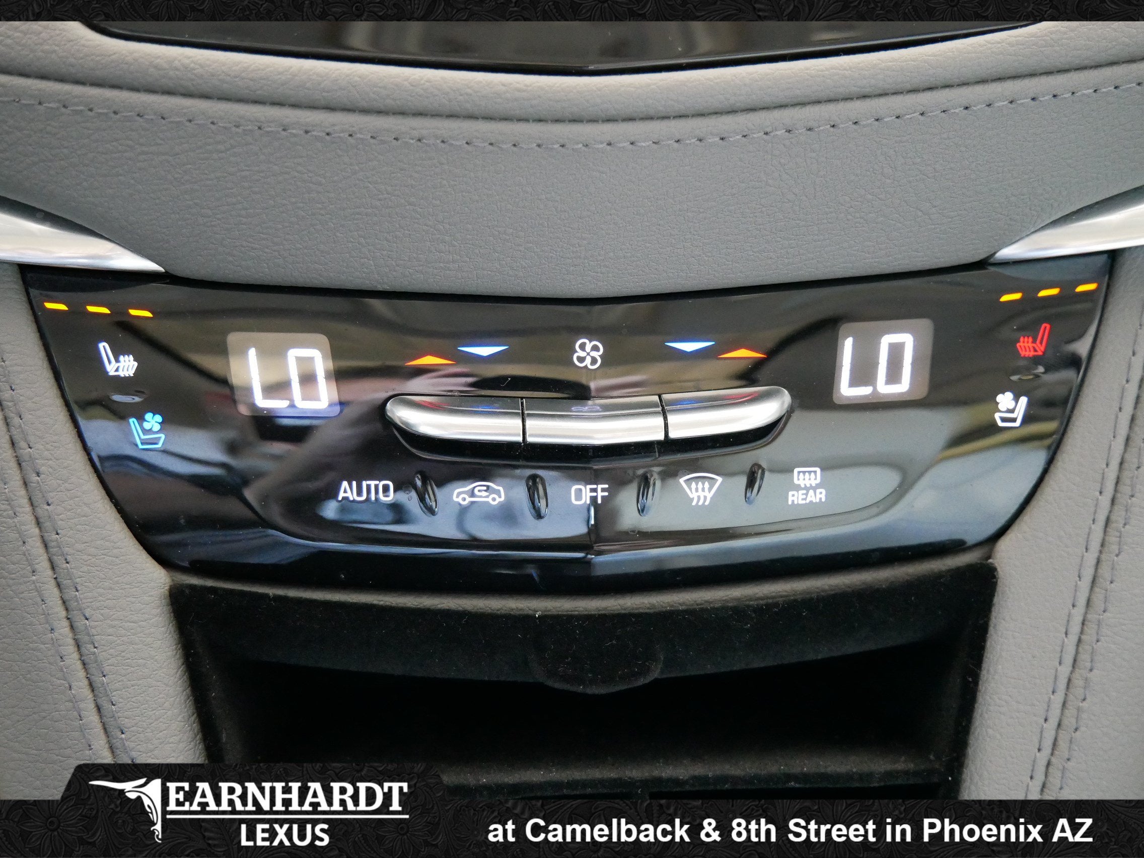 2023 Cadillac XT5 FWD Premium Luxury