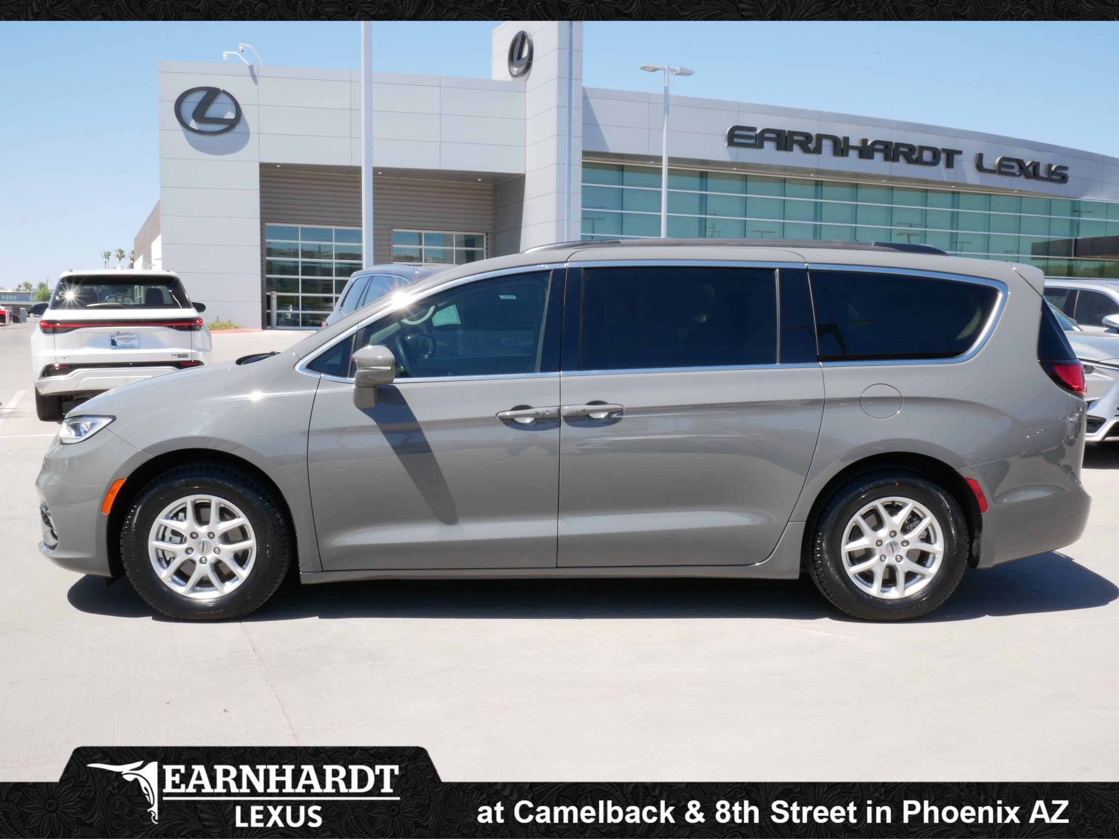 2022 Chrysler Pacifica Touring L