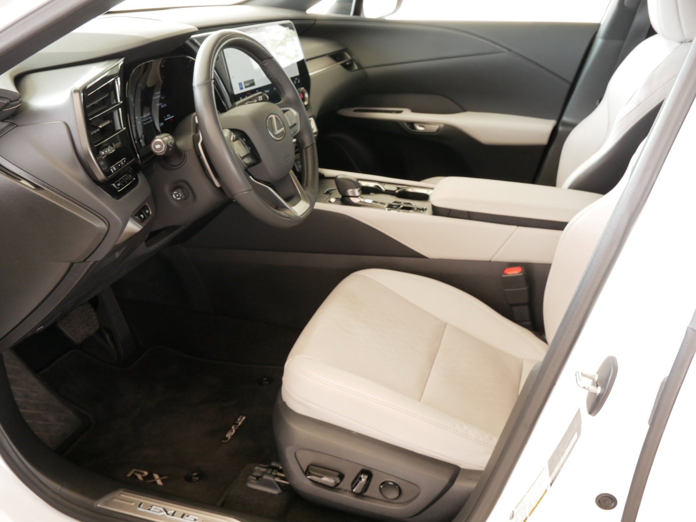 2025 Lexus RX RX 350h