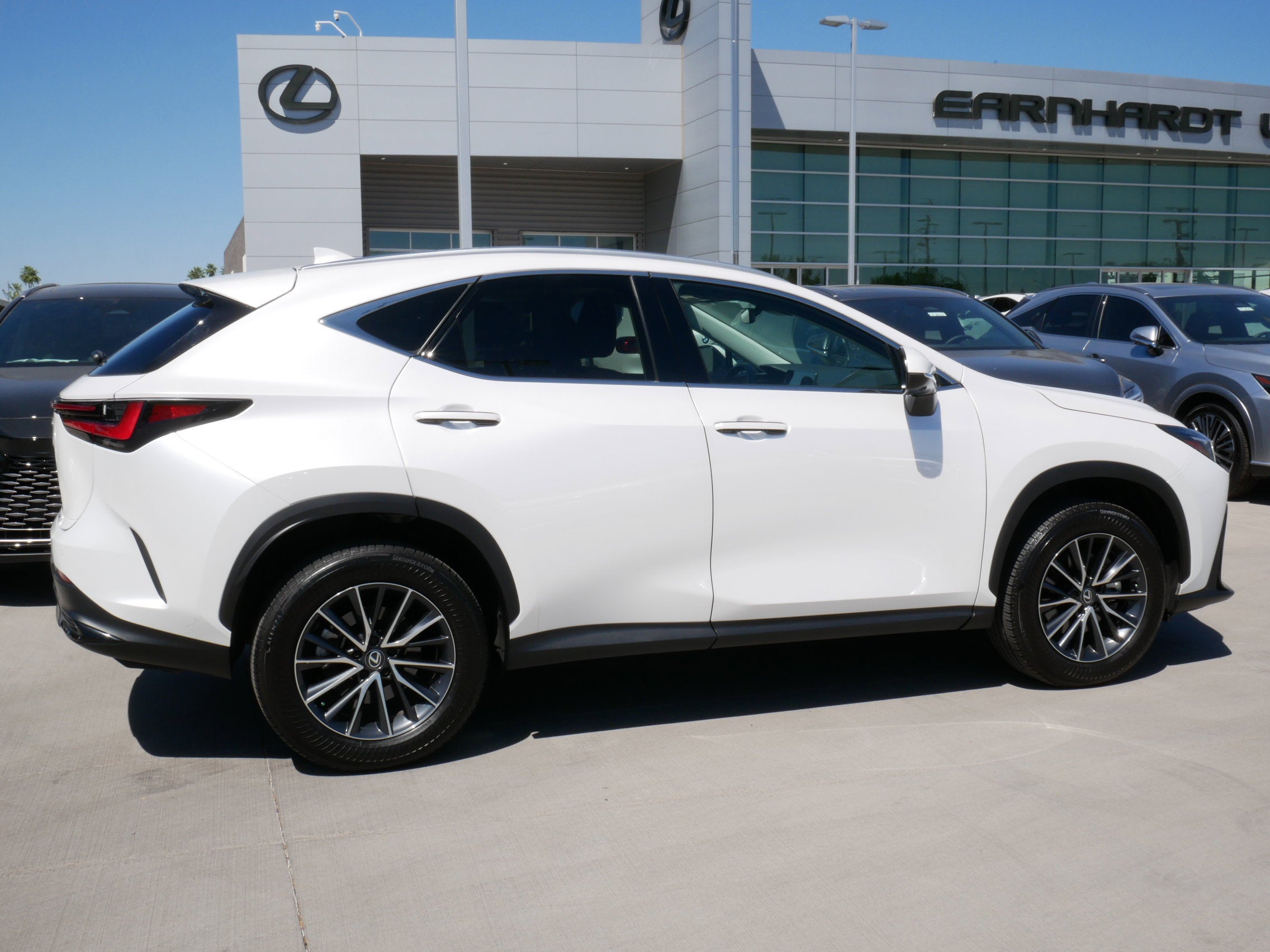 2025 Lexus NX 350 PREMIUM