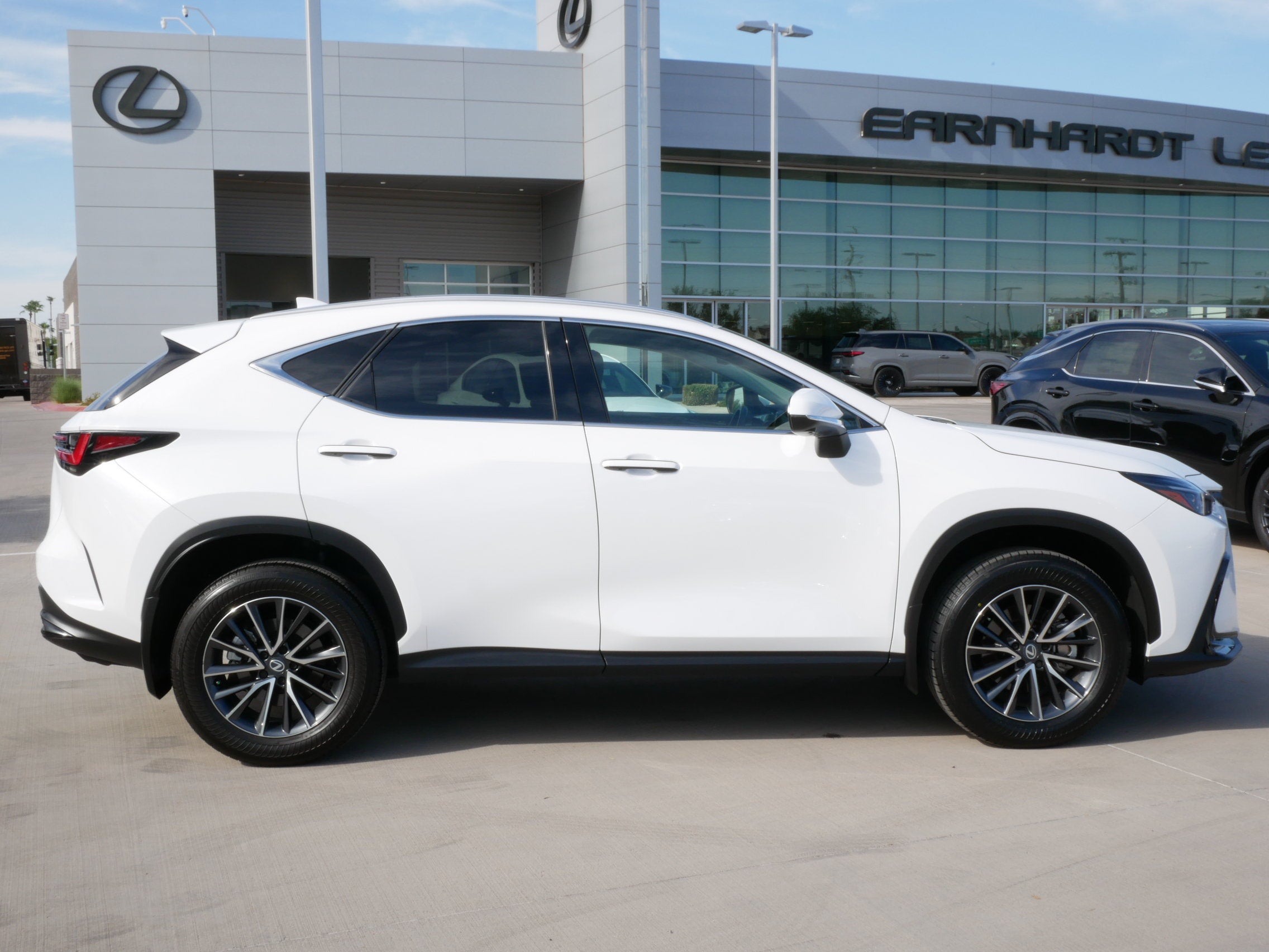 2026 Lexus NX 350h PREMIUM