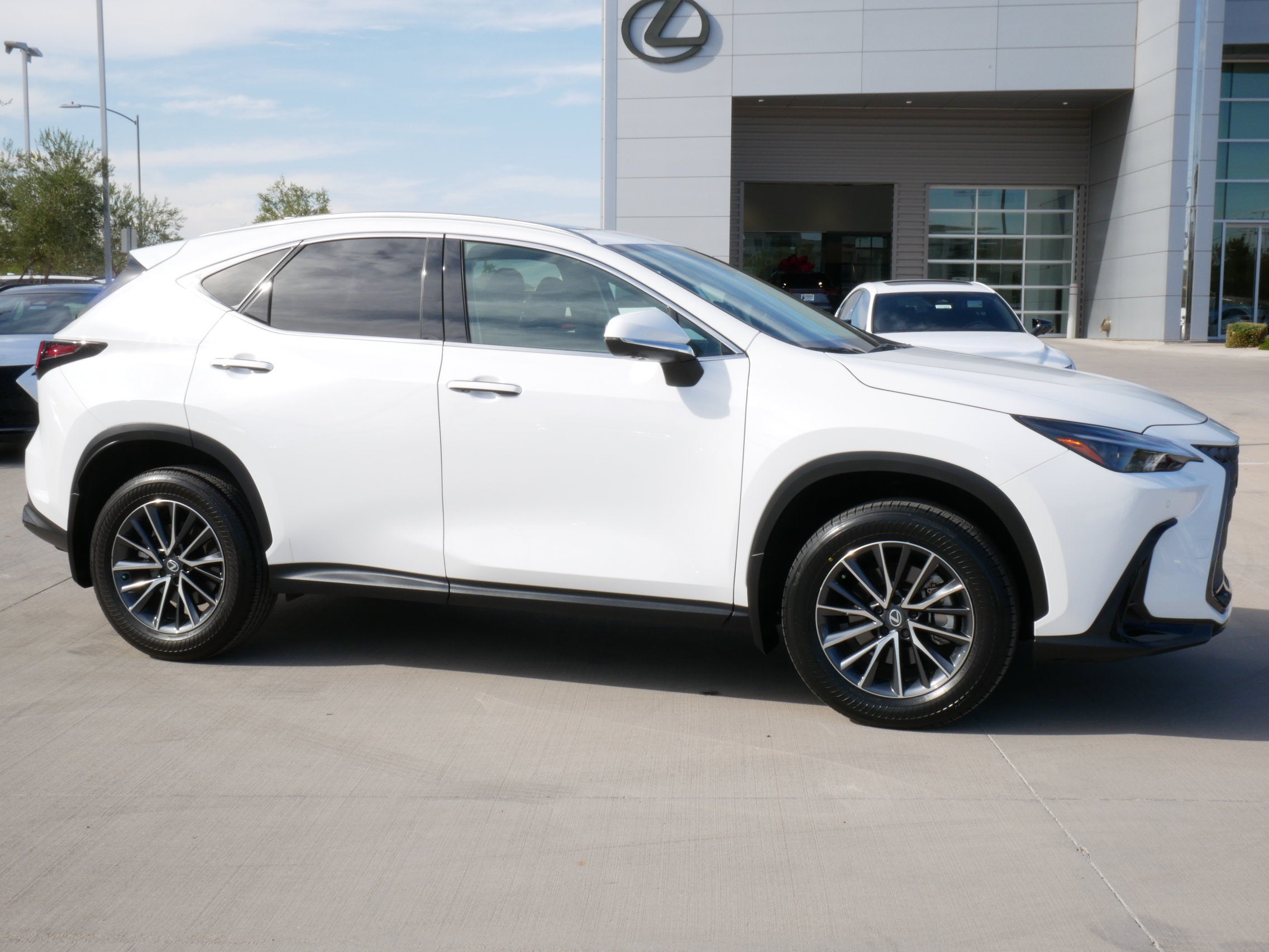 2026 Lexus NX 350h PREMIUM