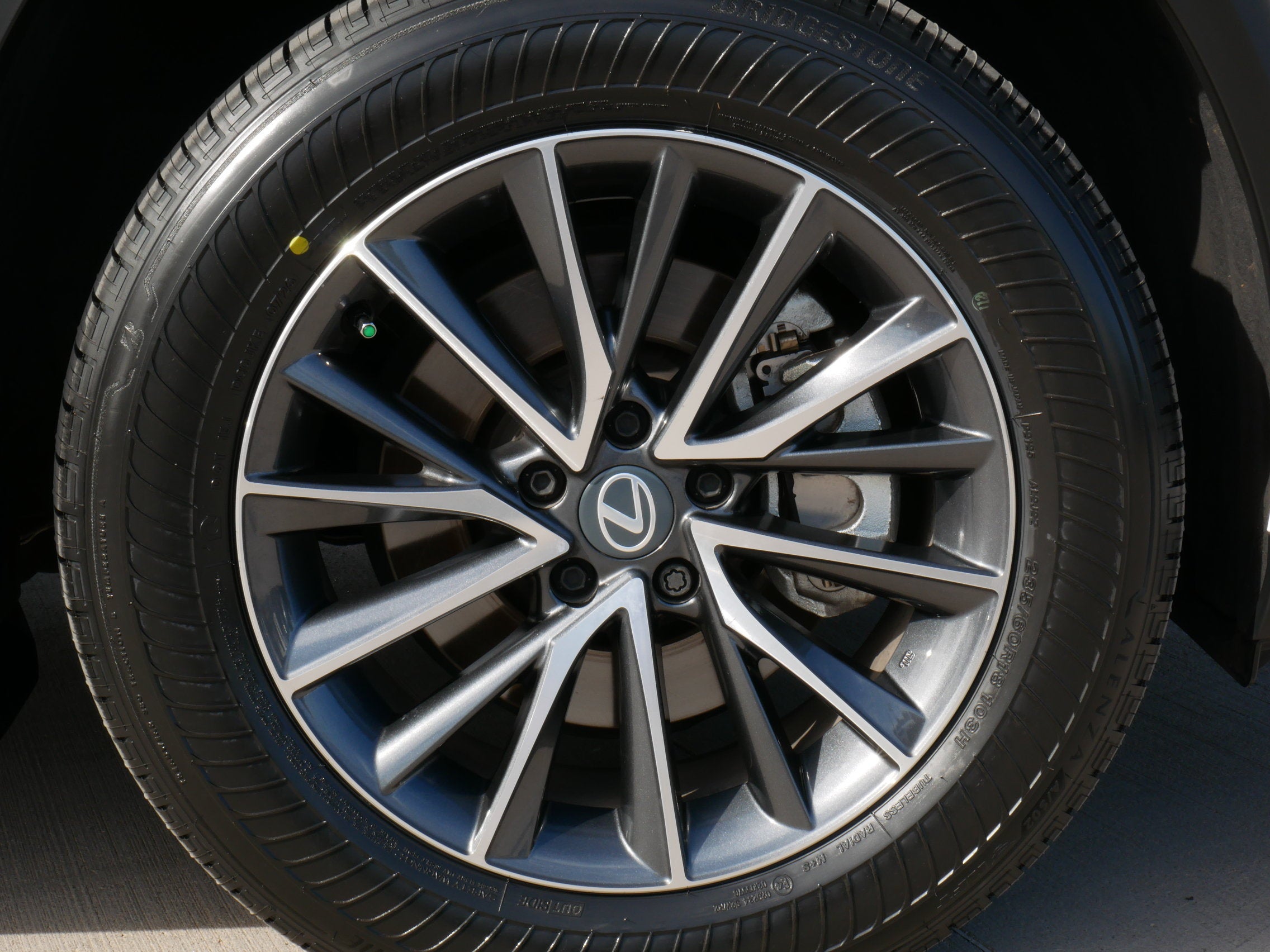 2026 Lexus NX 350h PREMIUM