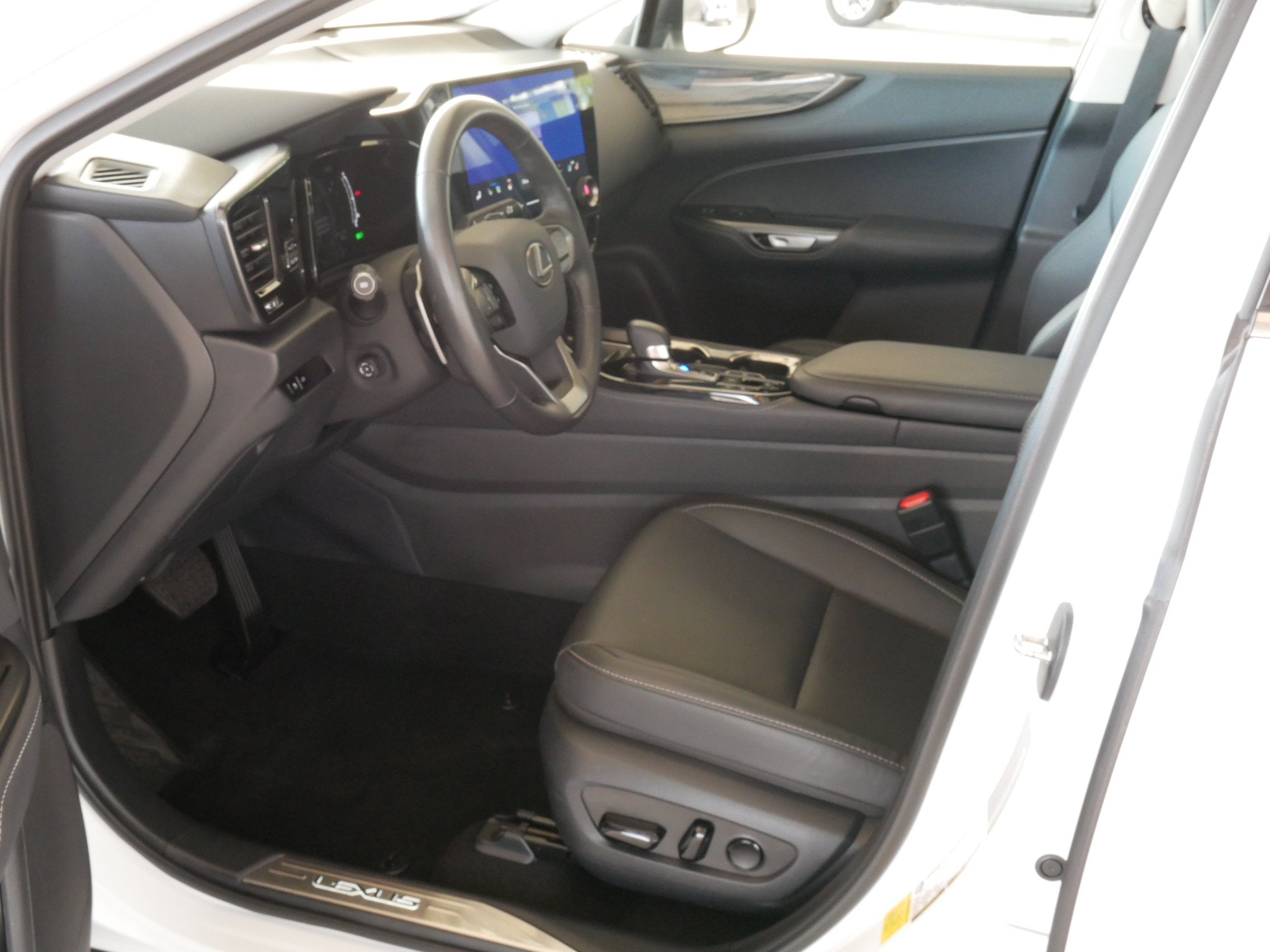 2026 Lexus NX 350h PREMIUM
