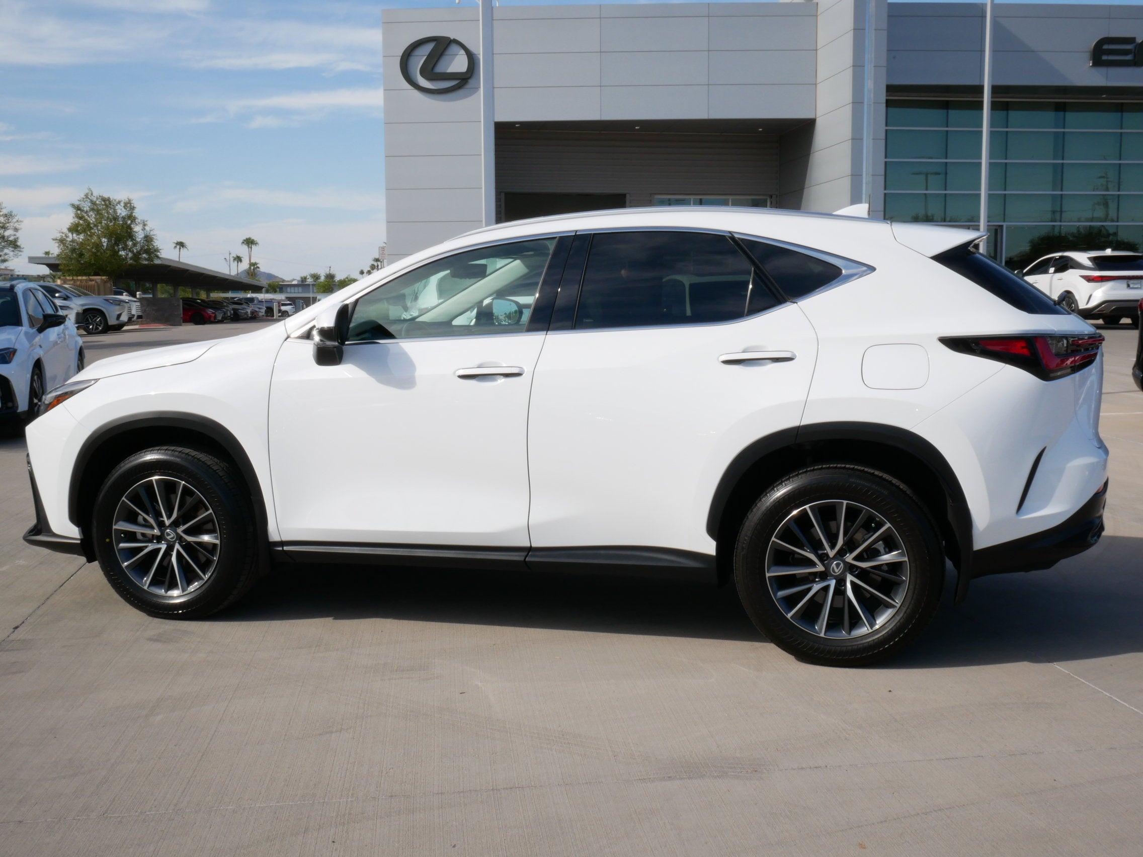 2026 Lexus NX 350h PREMIUM