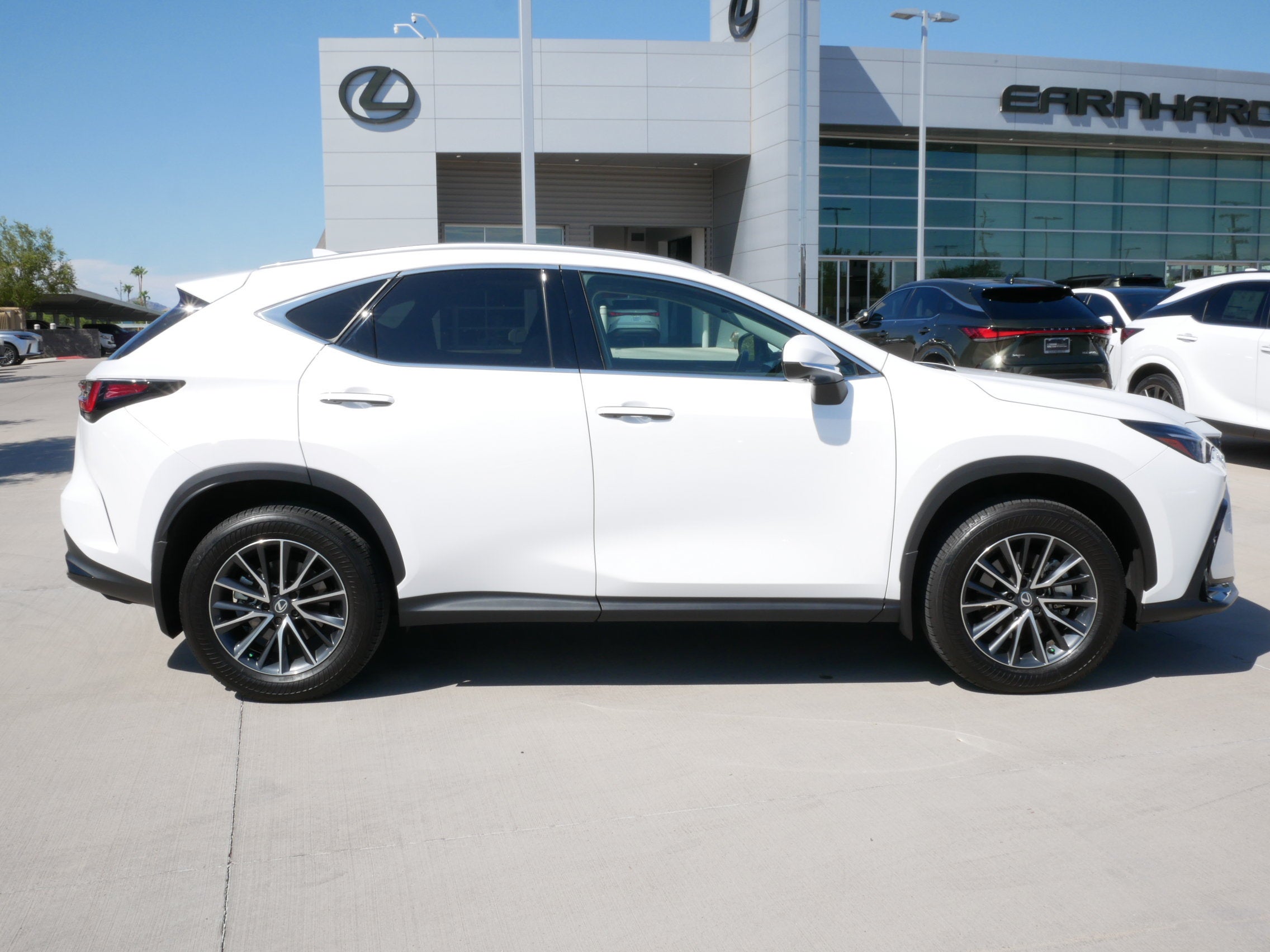 2026 Lexus NX 350h PREMIUM