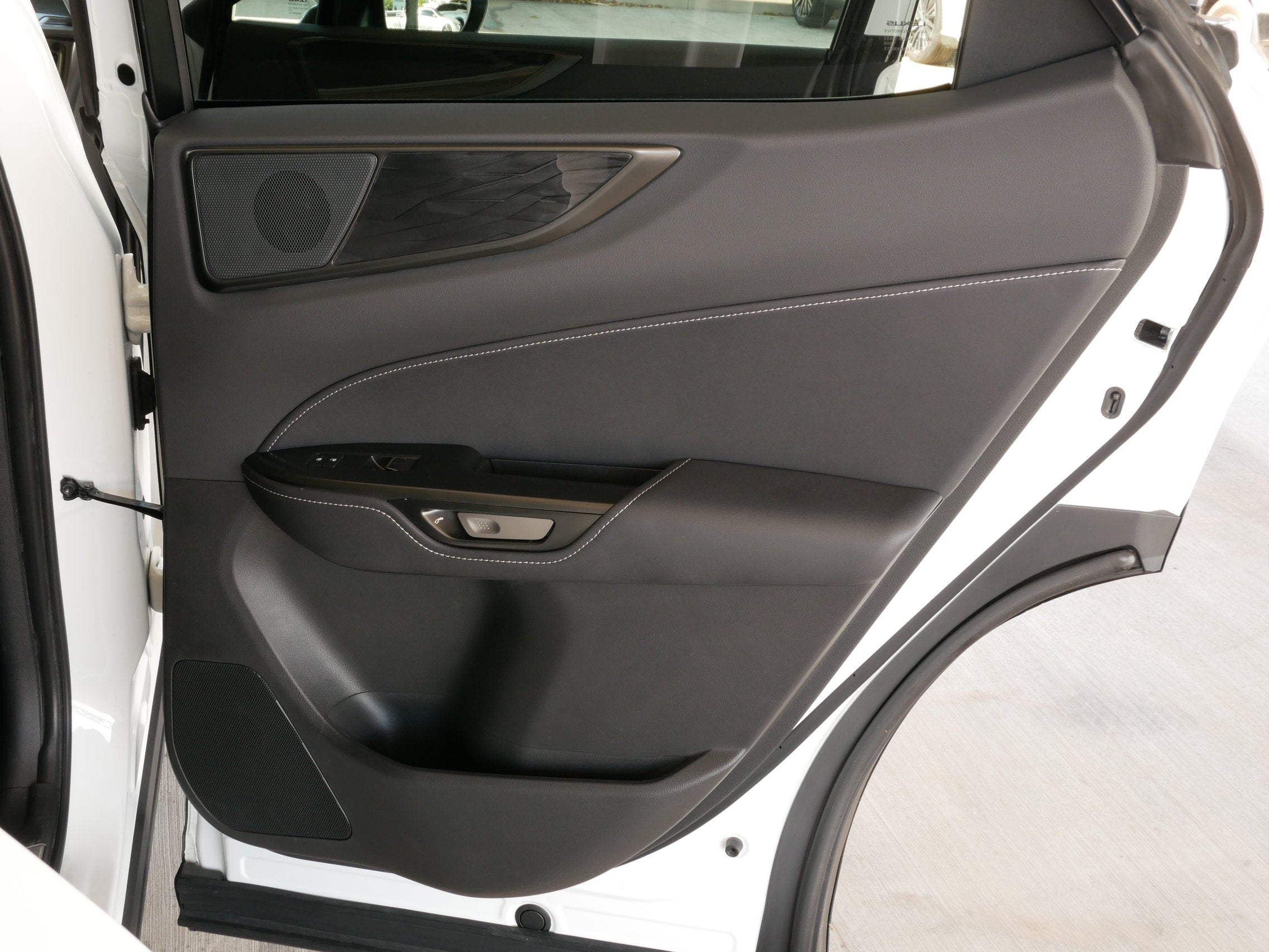 2026 Lexus NX 350h PREMIUM