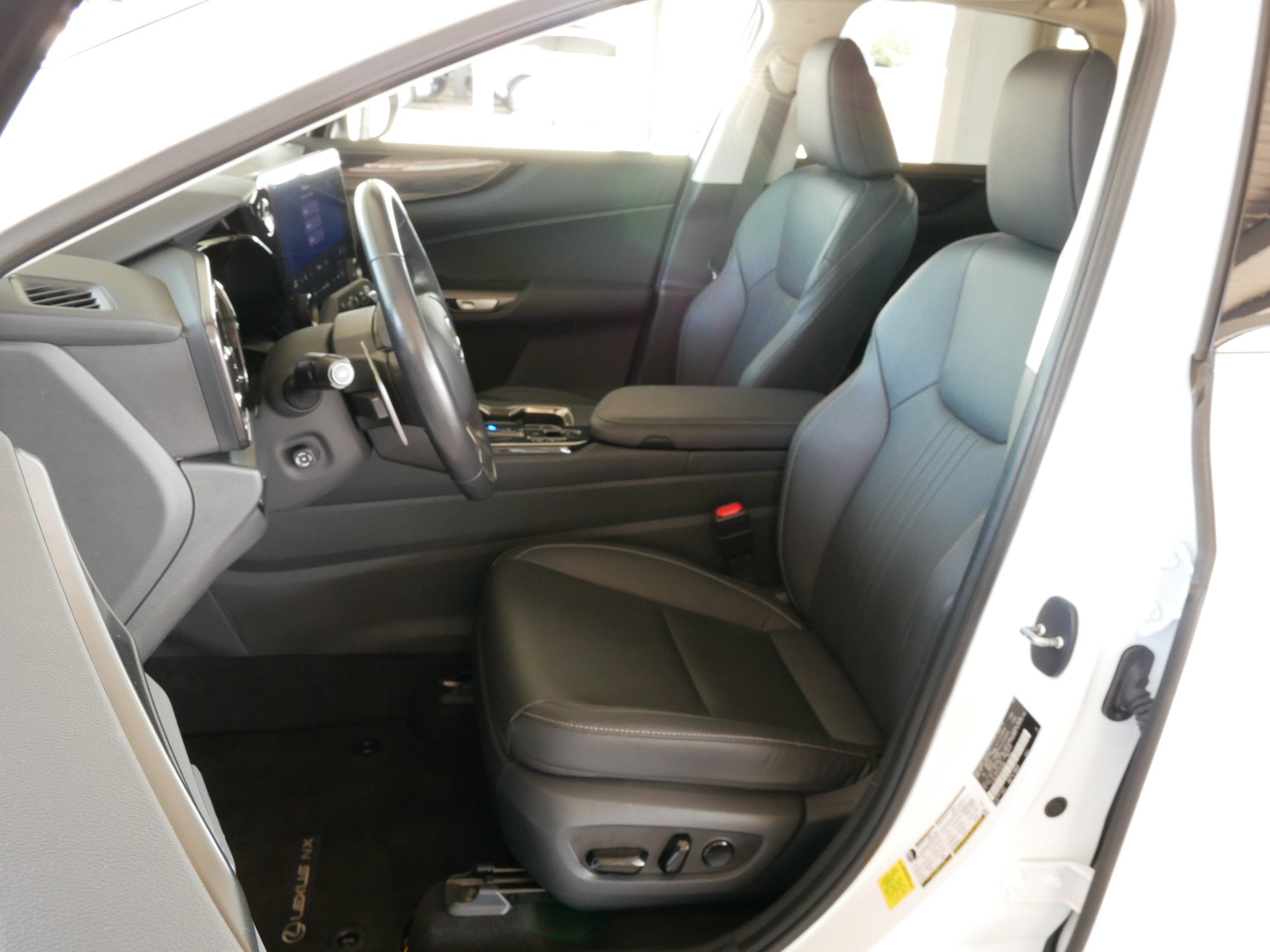 2026 Lexus NX 350h PREMIUM