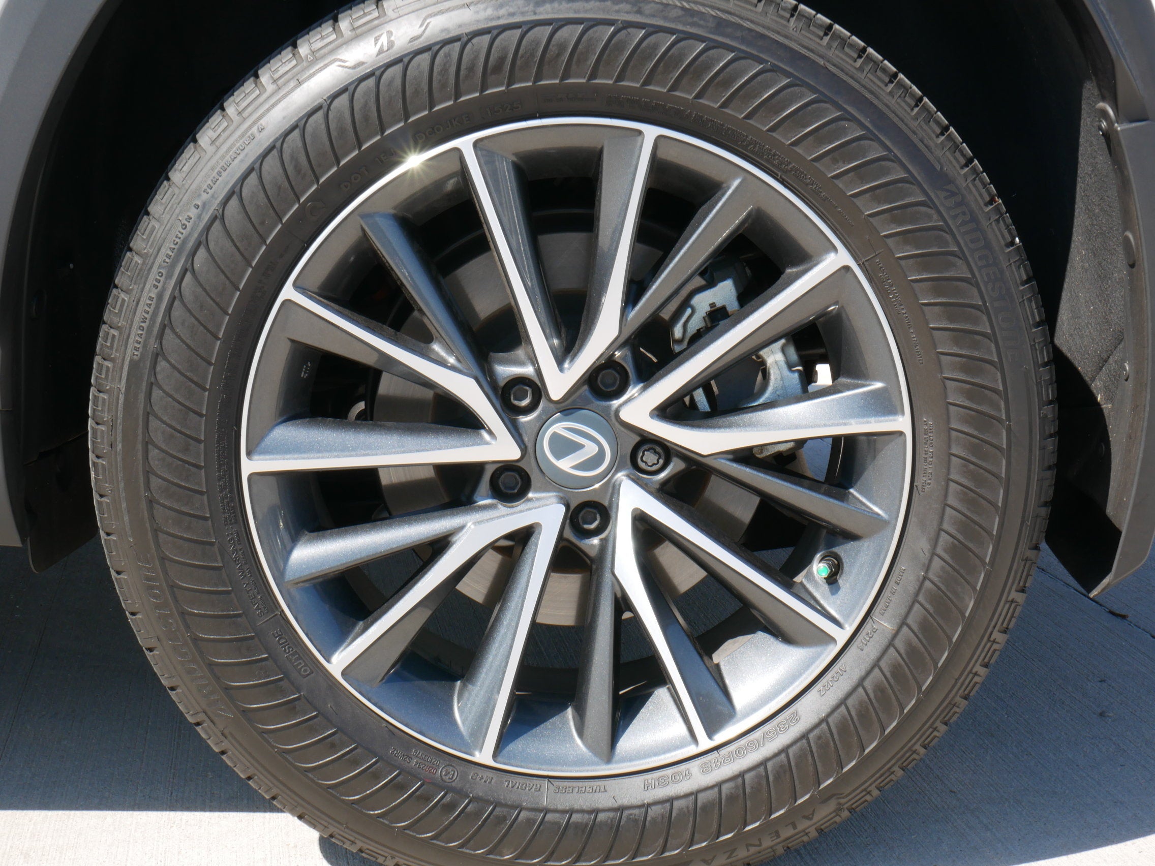 2026 Lexus NX 350h PREMIUM