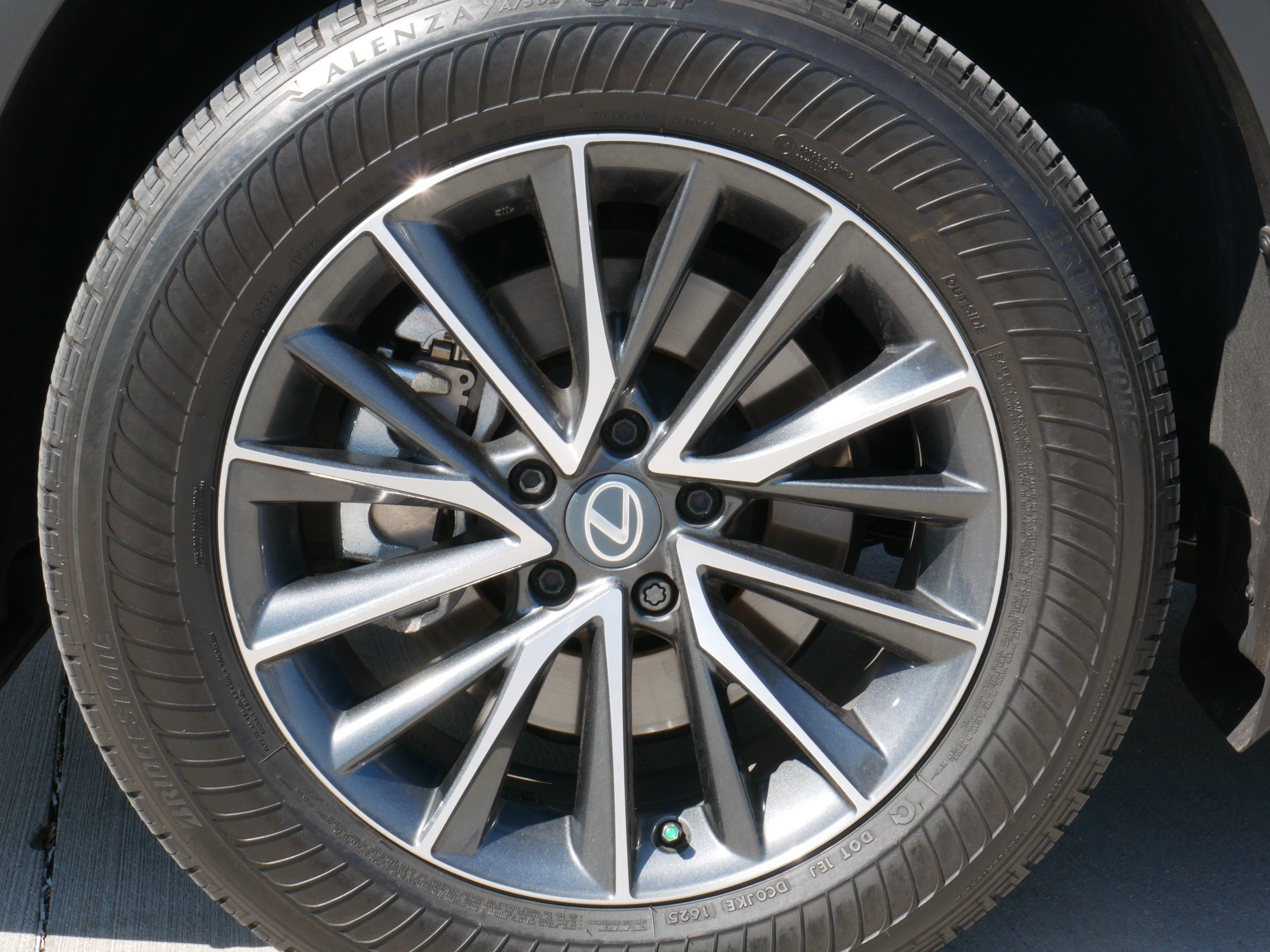 2026 Lexus NX 350h PREMIUM