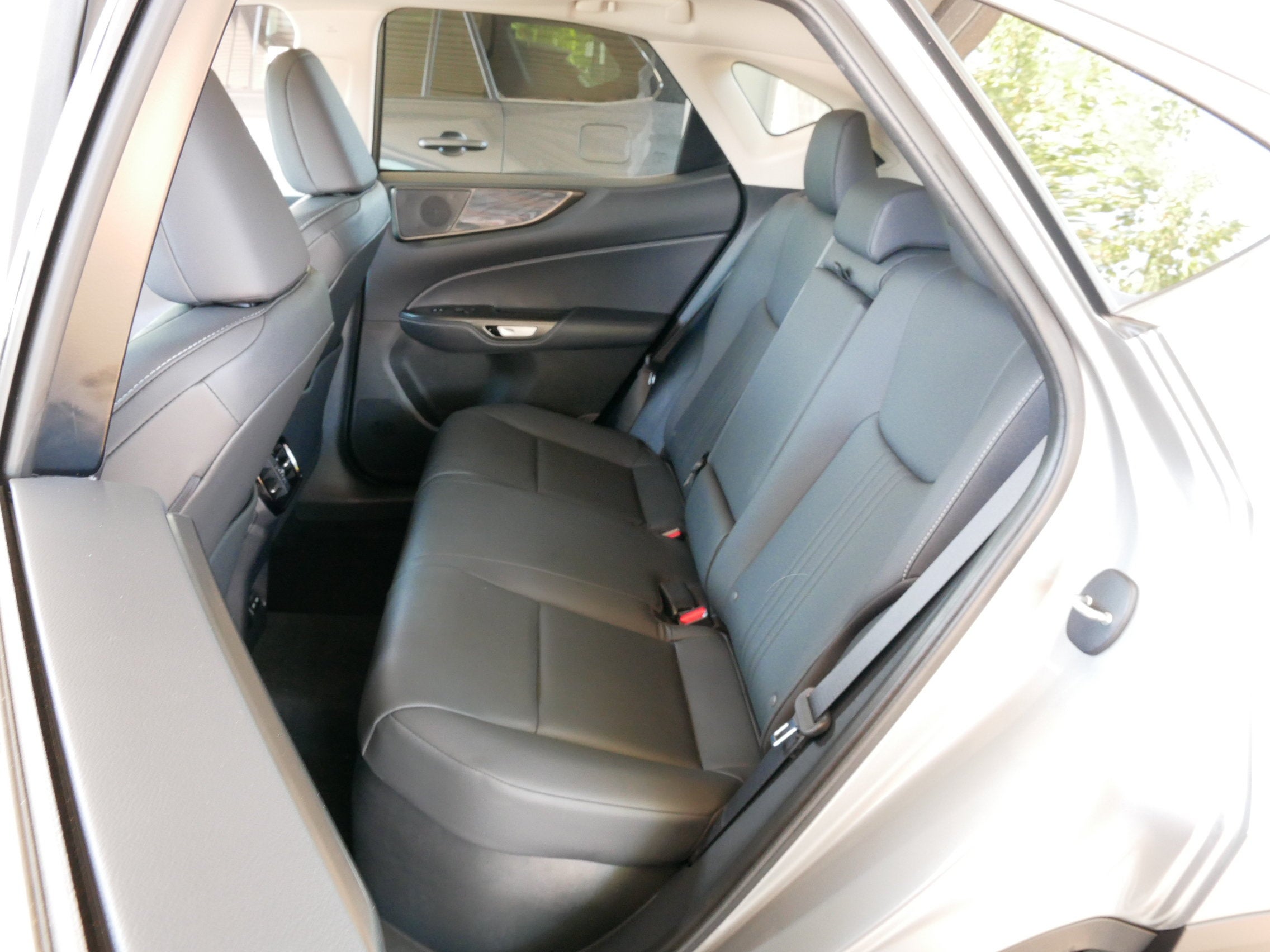2025 Lexus NX 350h Premium