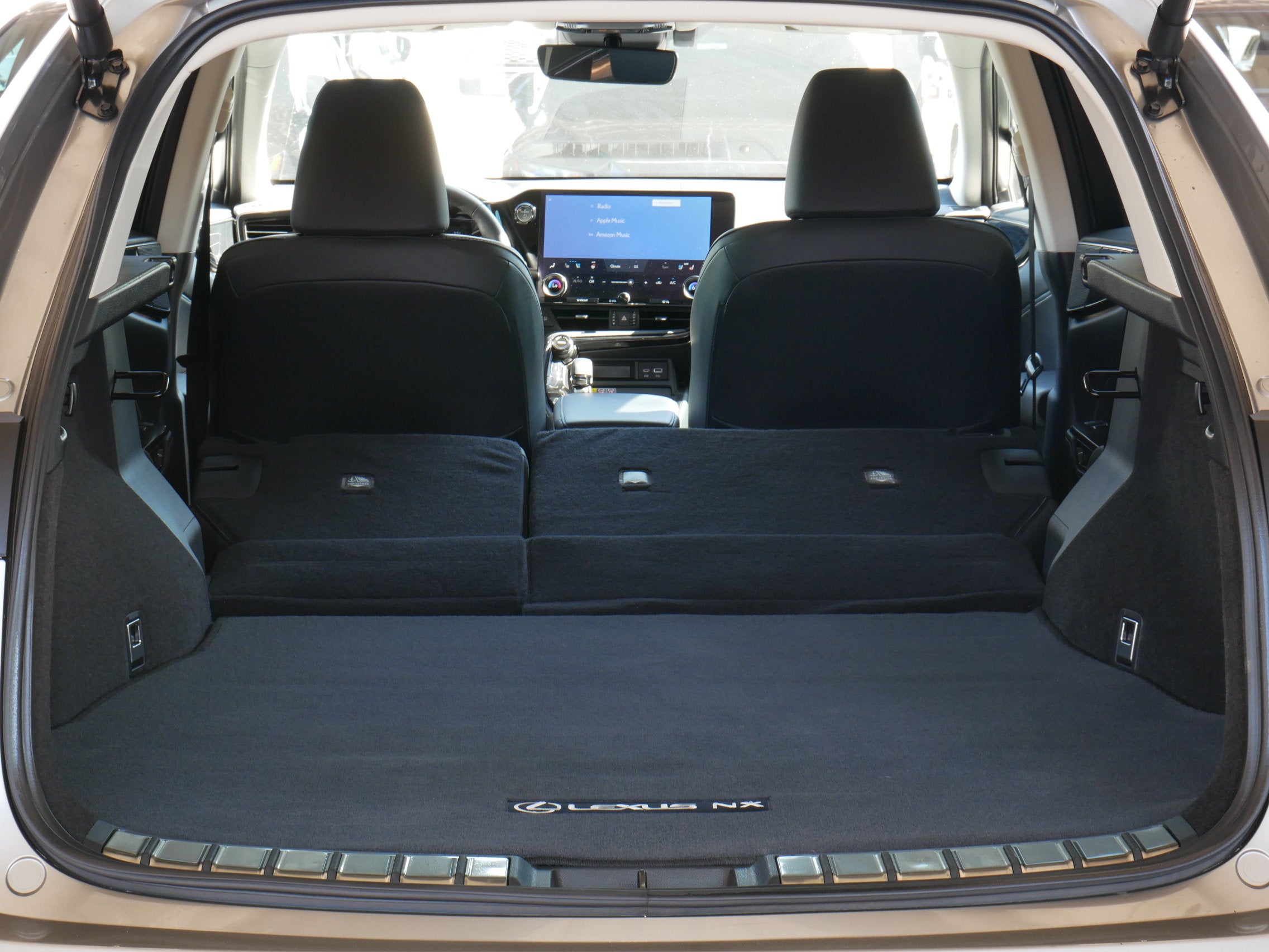 2025 Lexus NX 350h Premium