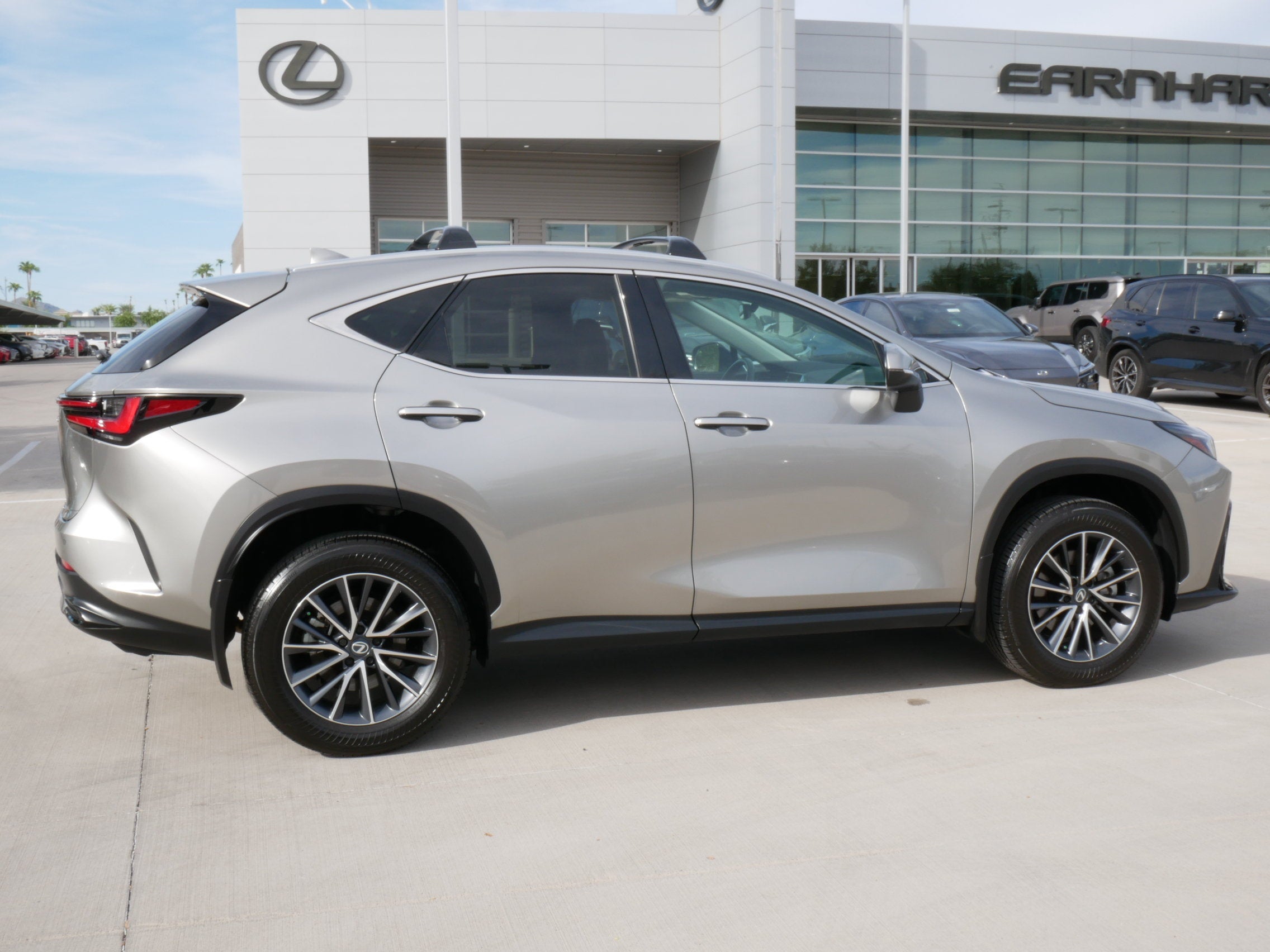 2026 Lexus NX 350h PREMIUM