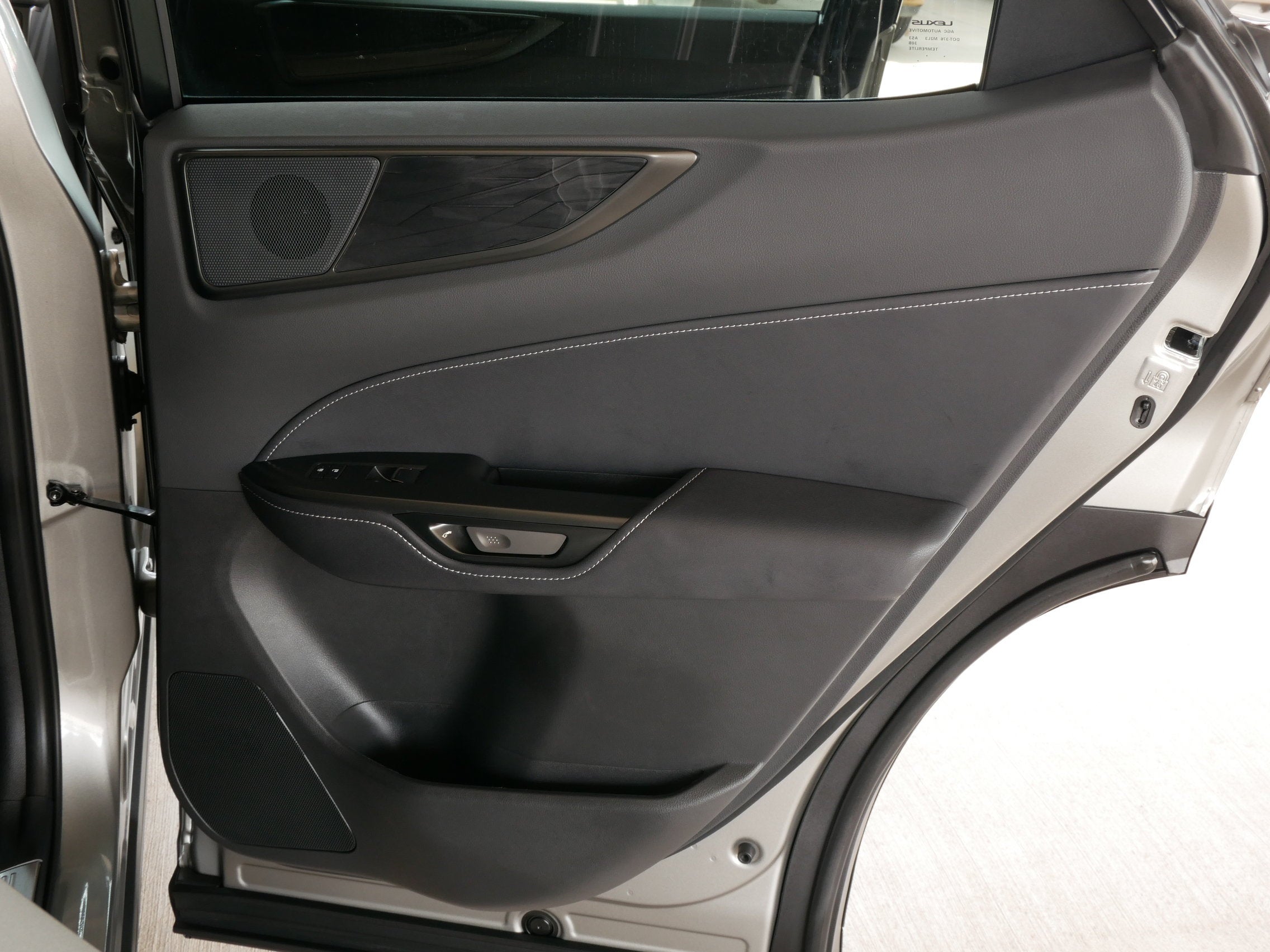 2026 Lexus NX 350h PREMIUM