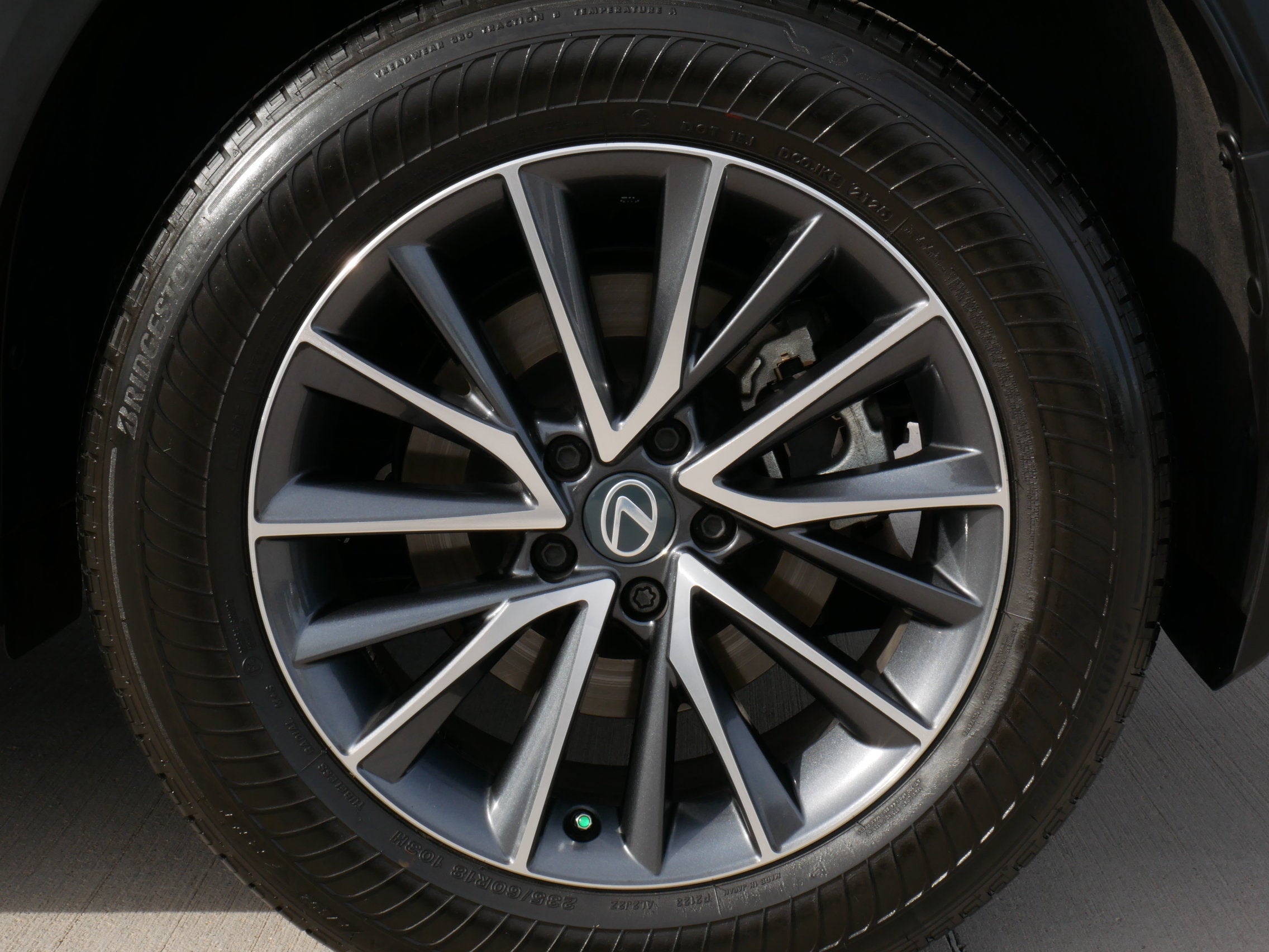 2026 Lexus NX 350h PREMIUM