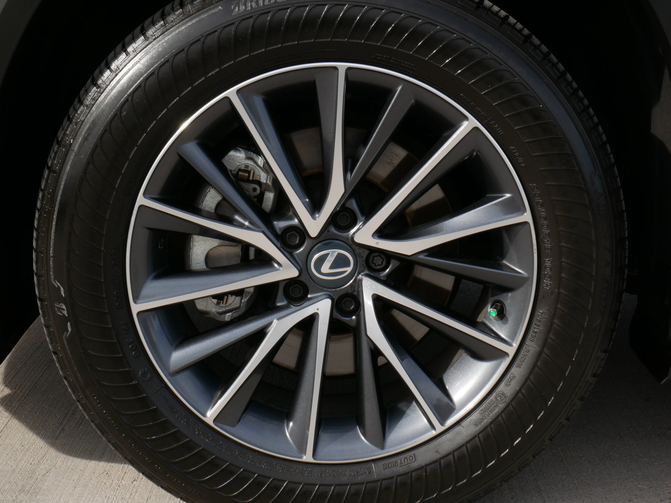 2026 Lexus NX 350h PREMIUM