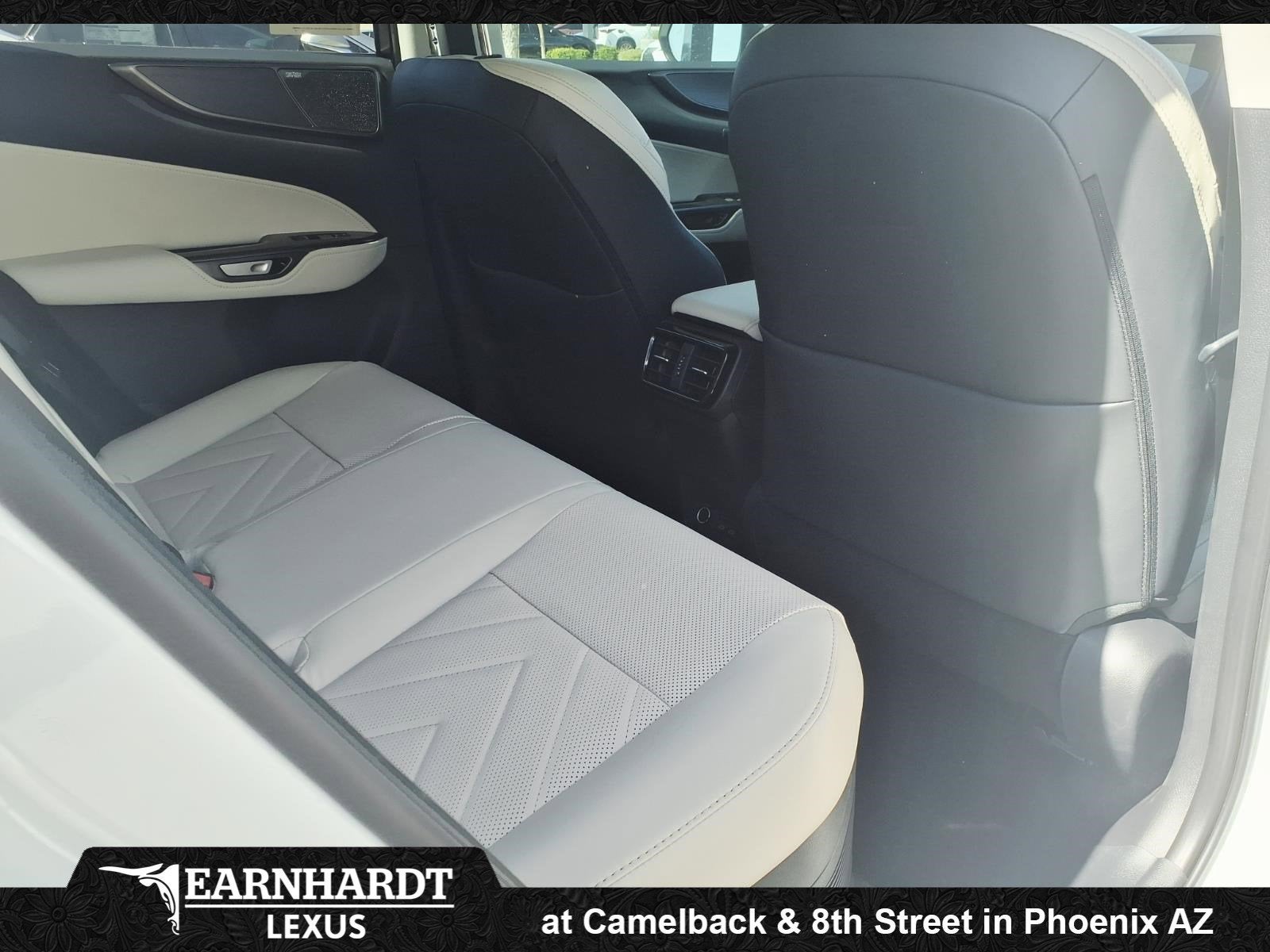 2026 Lexus NX 350h LUXURY AWD