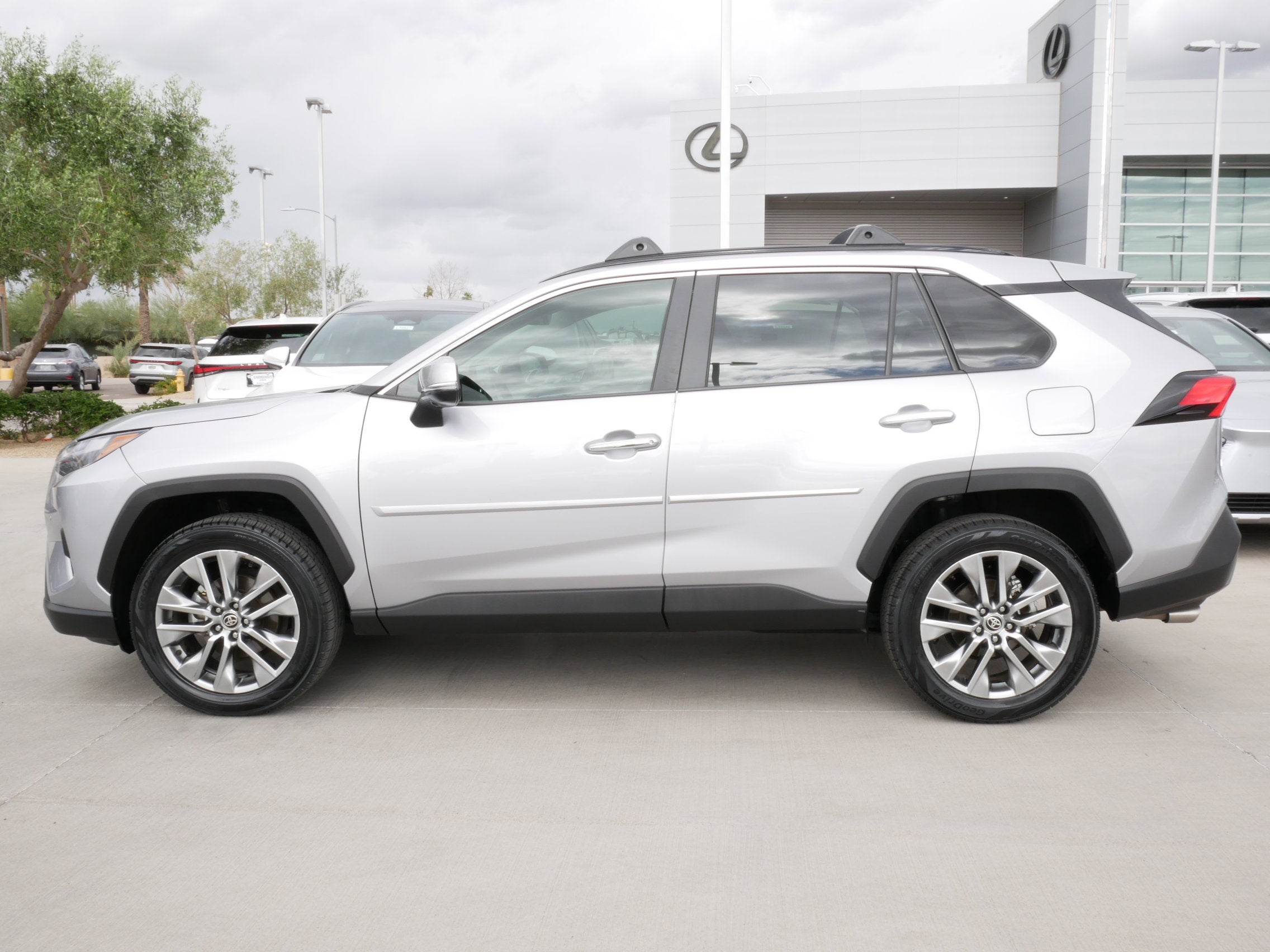 2023 Toyota RAV4 Limited