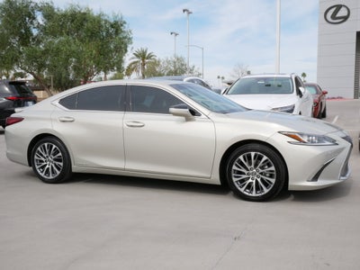 2019 Lexus ES 300h