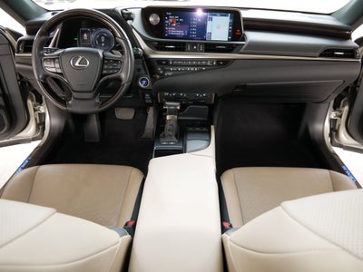 2019 Lexus ES 300h