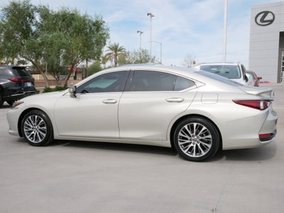 2019 Lexus ES 300h