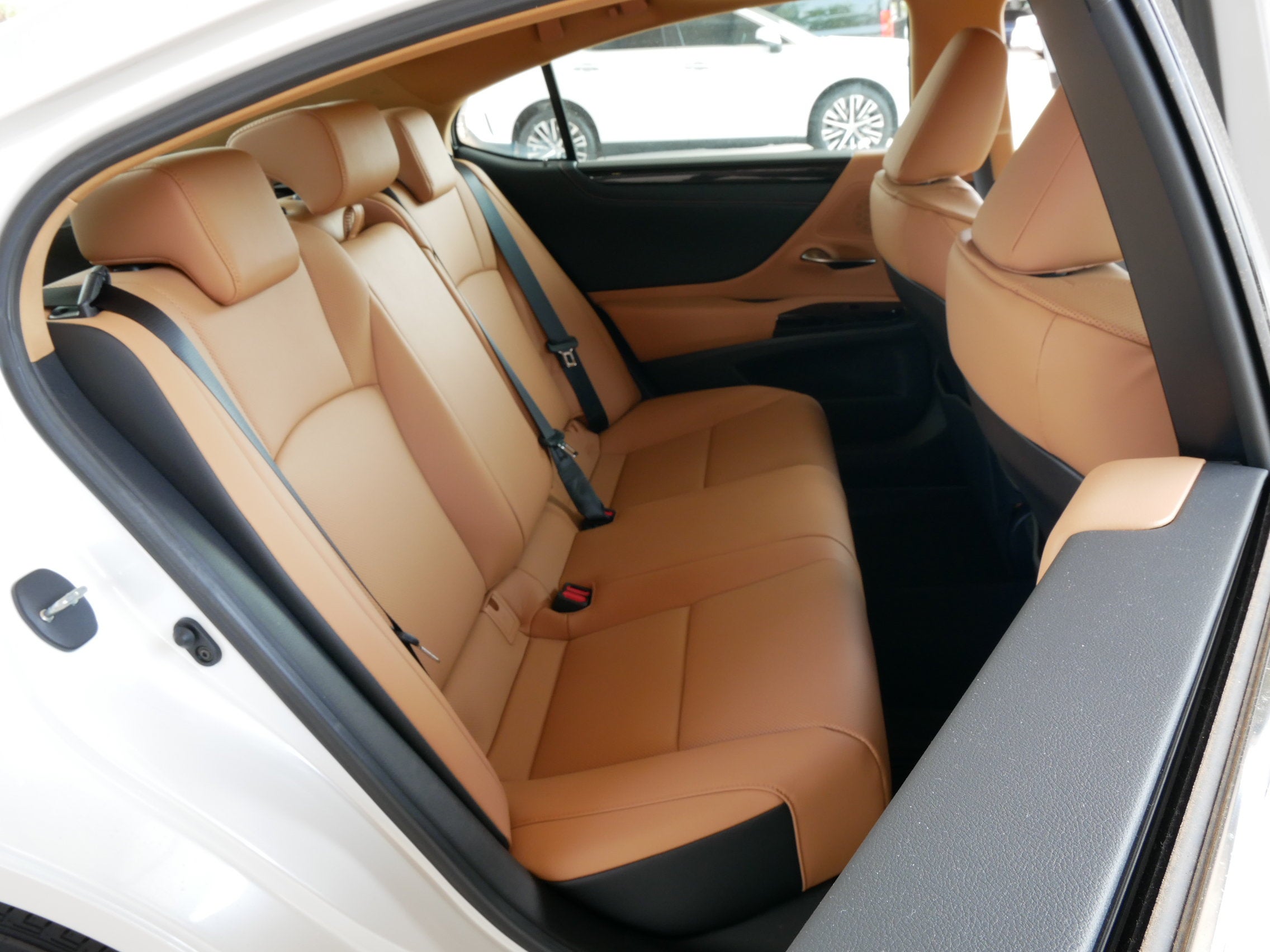 2025 Lexus ES 350