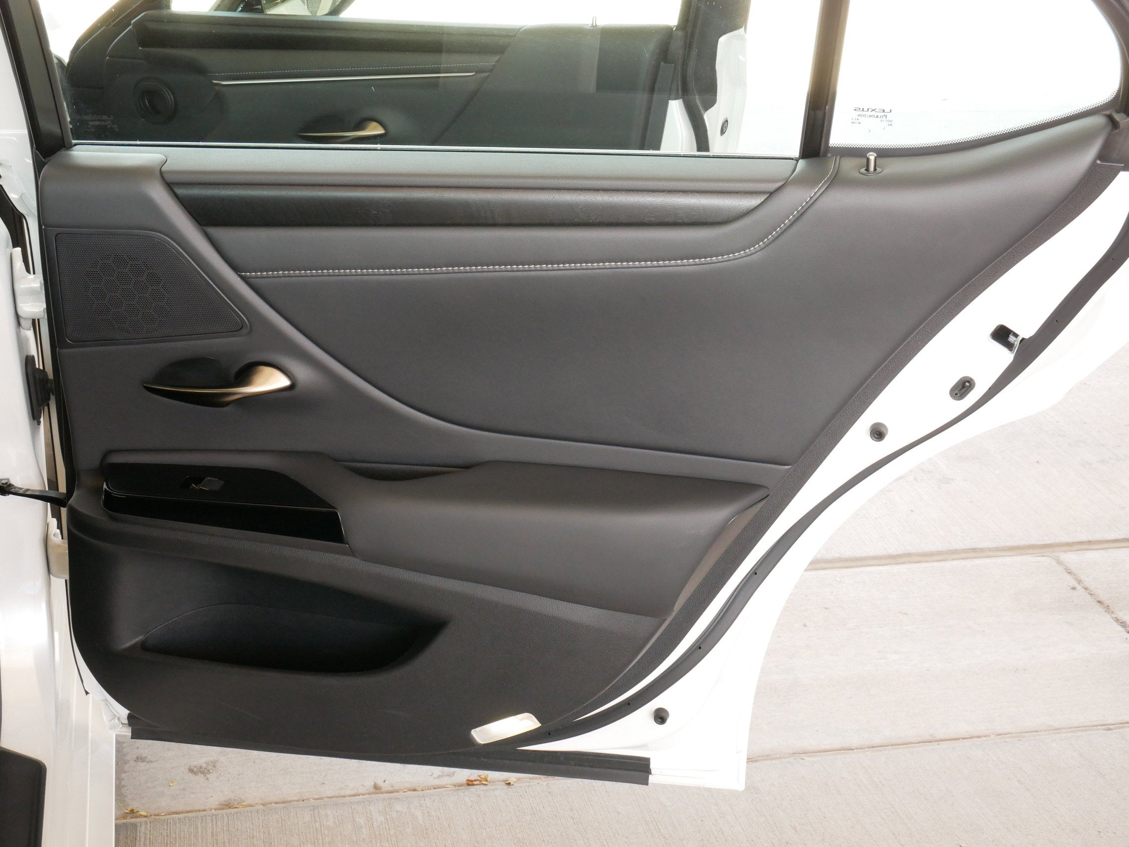 2025 Lexus ES 300h ES 300h