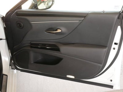 2025 Lexus ES 300h ES 300h