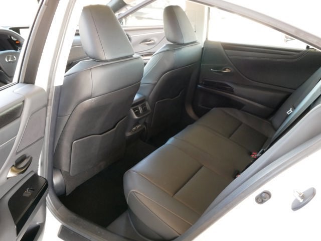 2025 Lexus ES 300h ES 300h