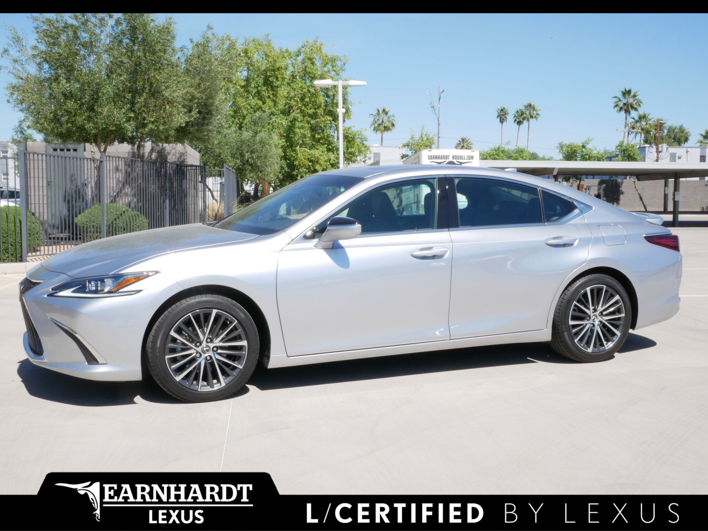 2025 Lexus ES 300h