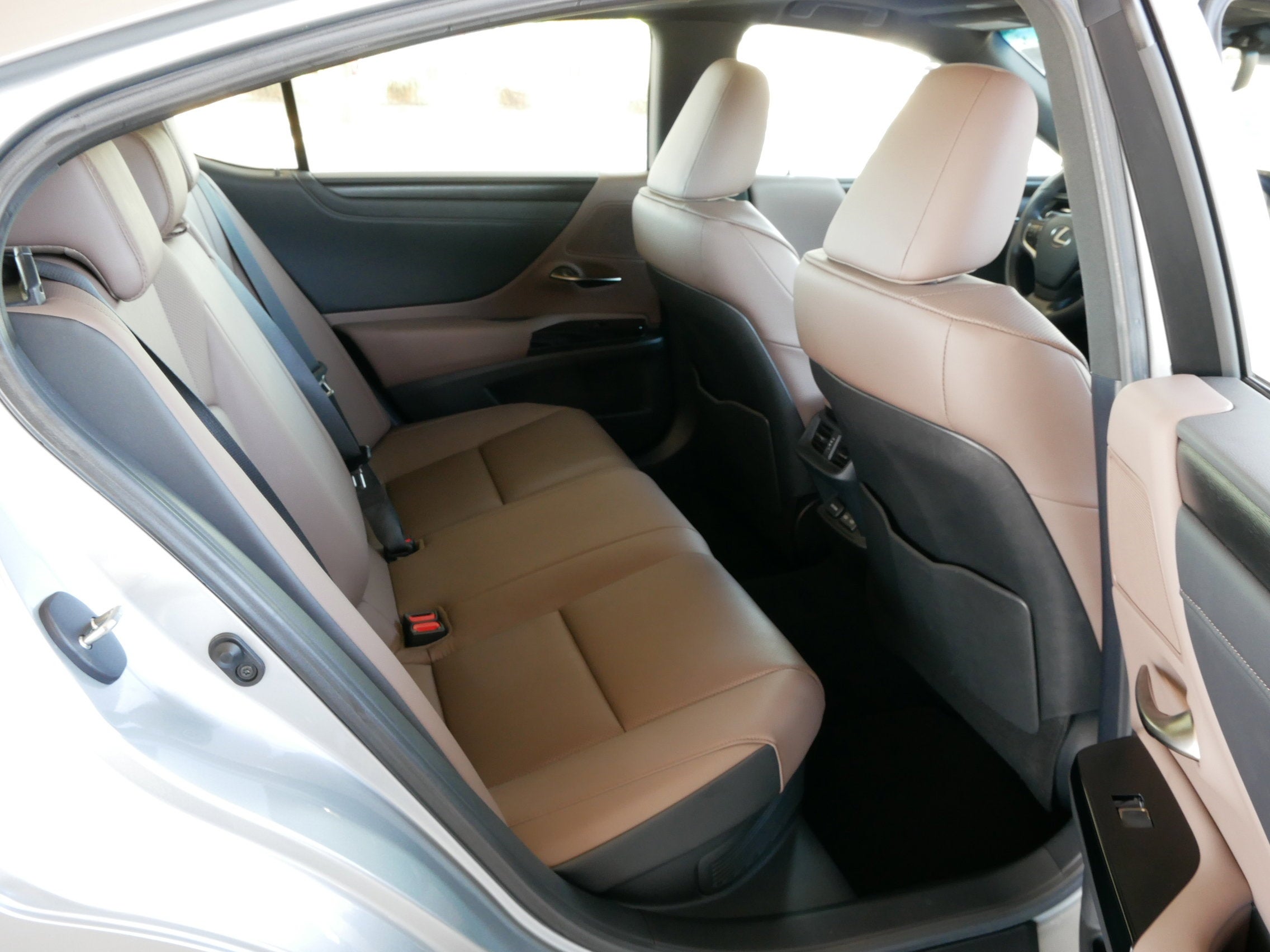 2025 Lexus ES 300h ES 300h