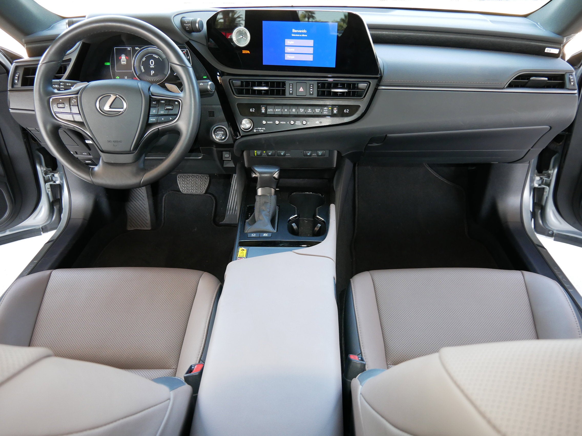 2025 Lexus ES 300h ES 300h
