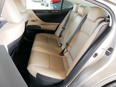 2021 Lexus ES 300h 300h