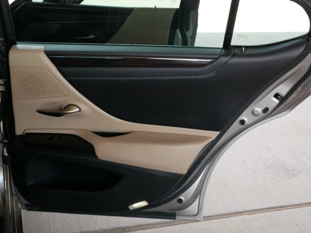 2021 Lexus ES 300h 300h