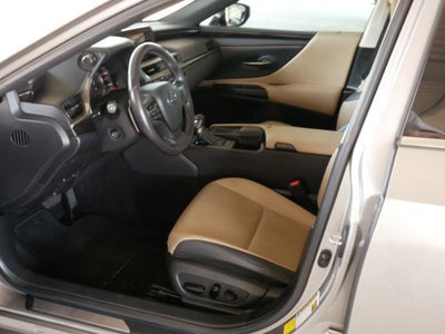 2021 Lexus ES 300h 300h