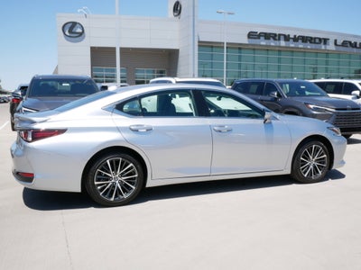 2025 Lexus ES 300h ES 300h