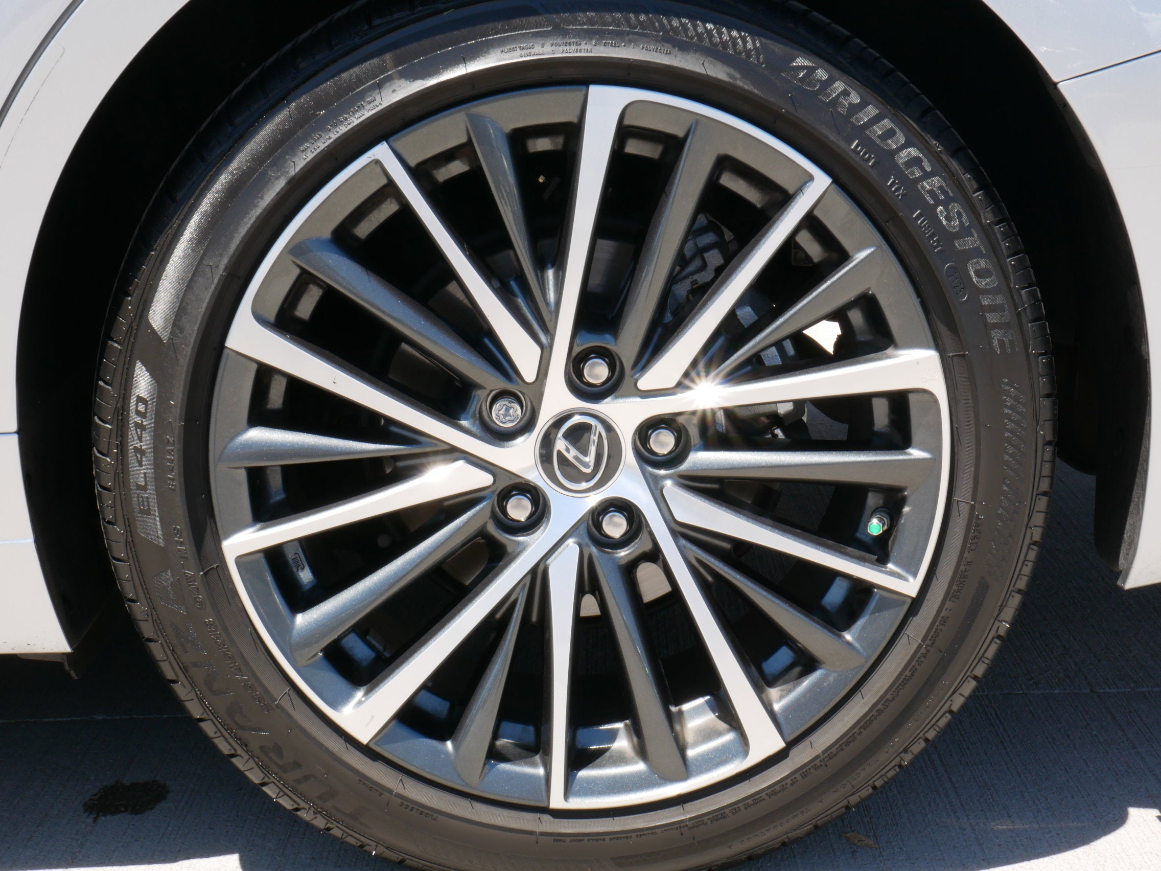 2025 Lexus ES 300h ES 300h