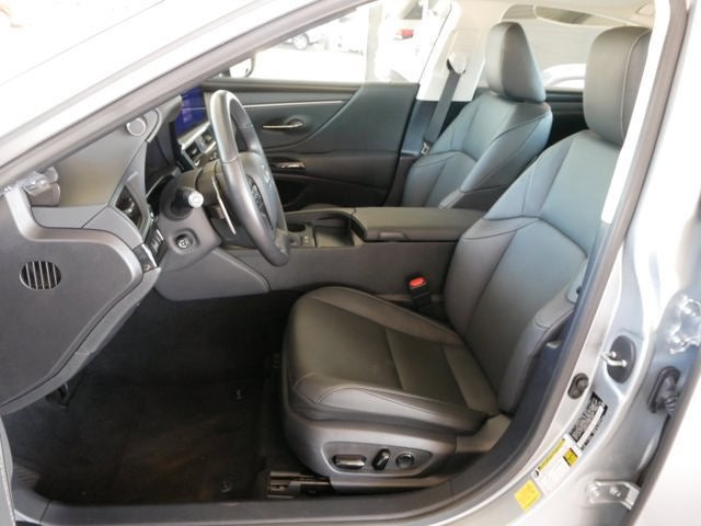 2025 Lexus ES 300h ES 300h