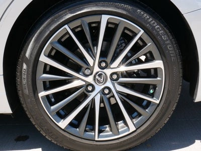 2025 Lexus ES 300h ES 300h