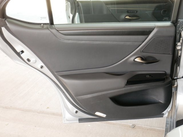 2025 Lexus ES 300h ES 300h